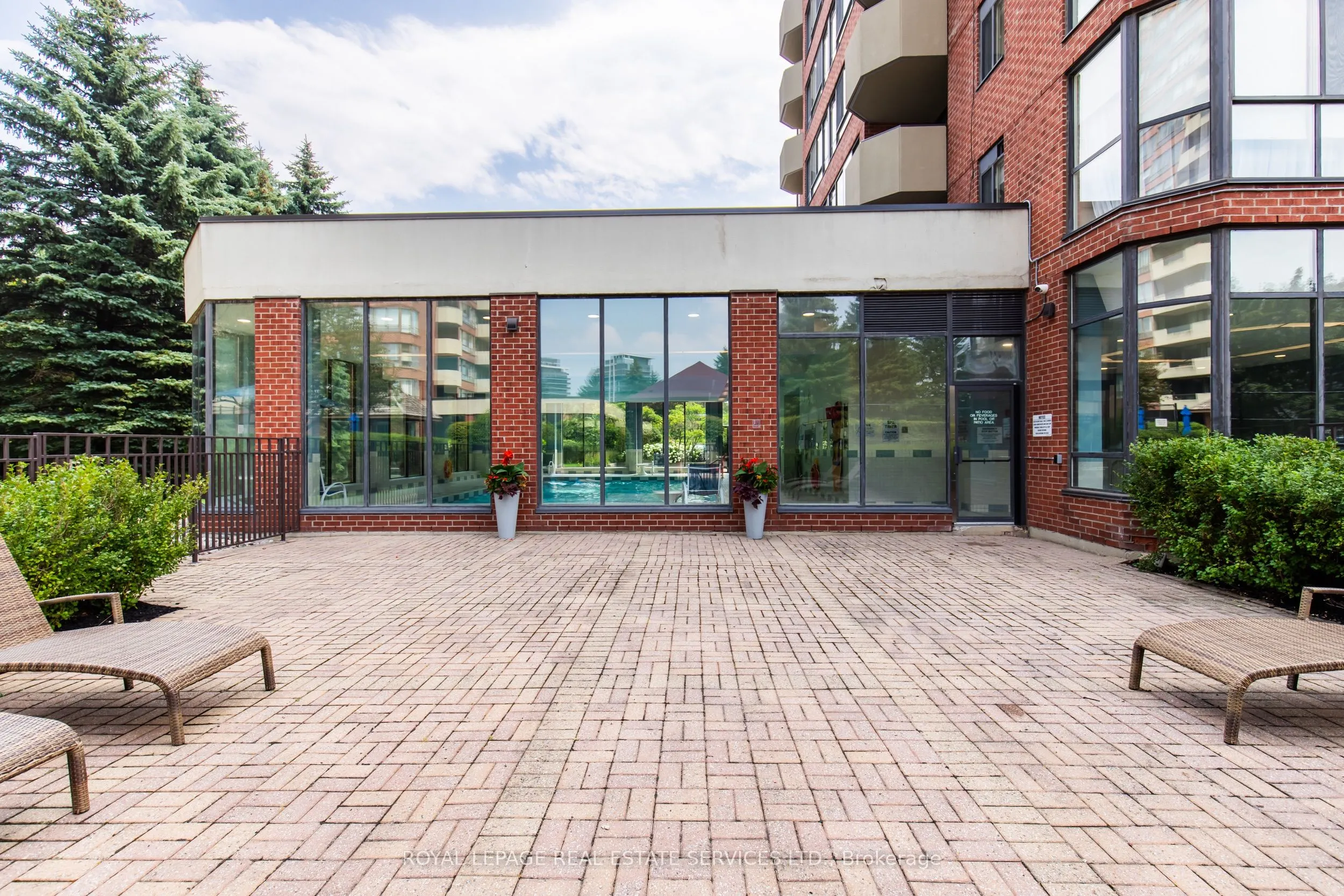 100 Observatory Lane, #404