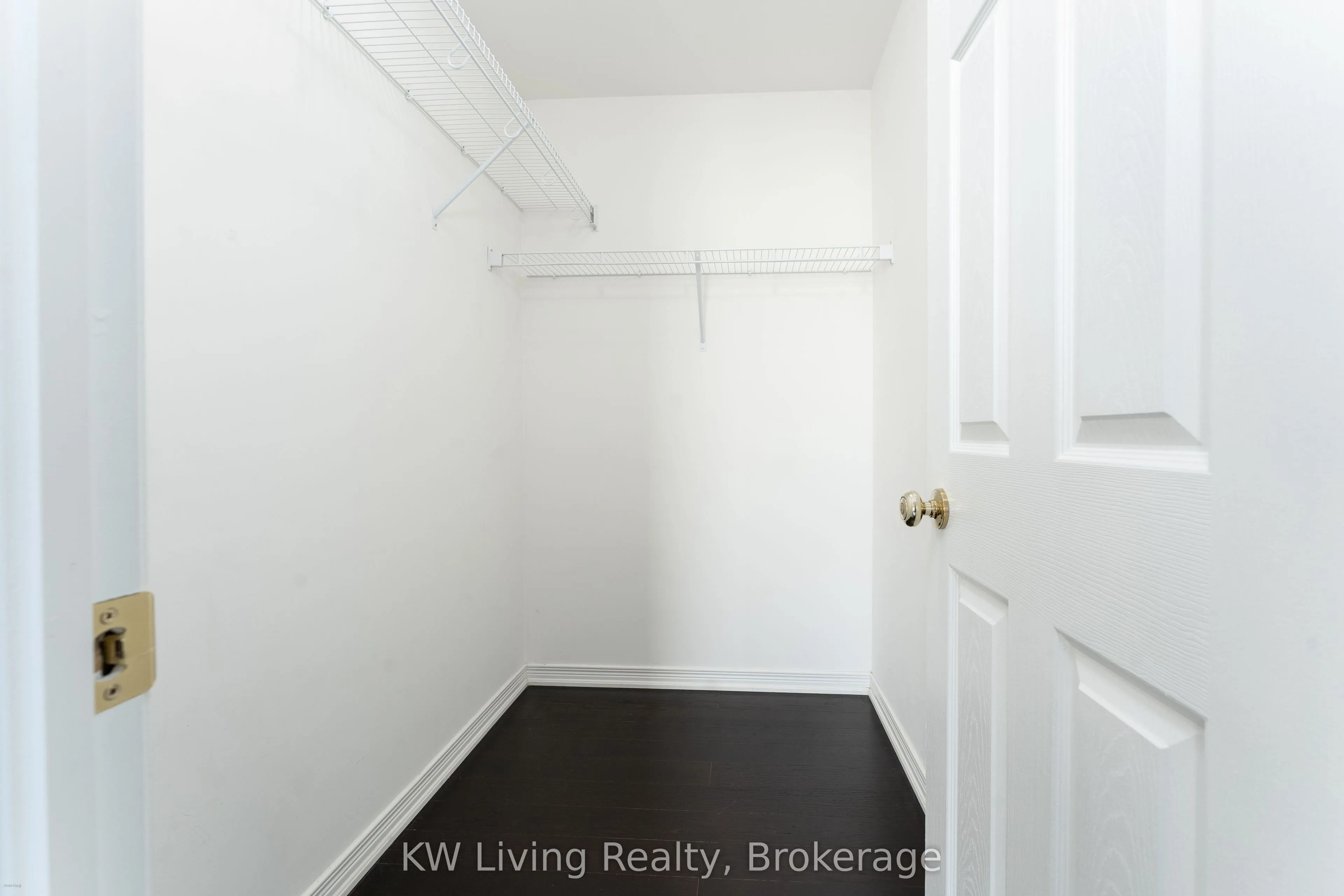 8 Maison Parc Court, #703