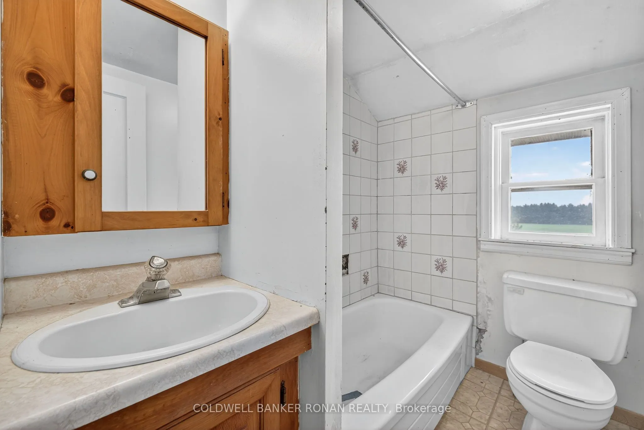 2577 Adjala Tecumseth Townline