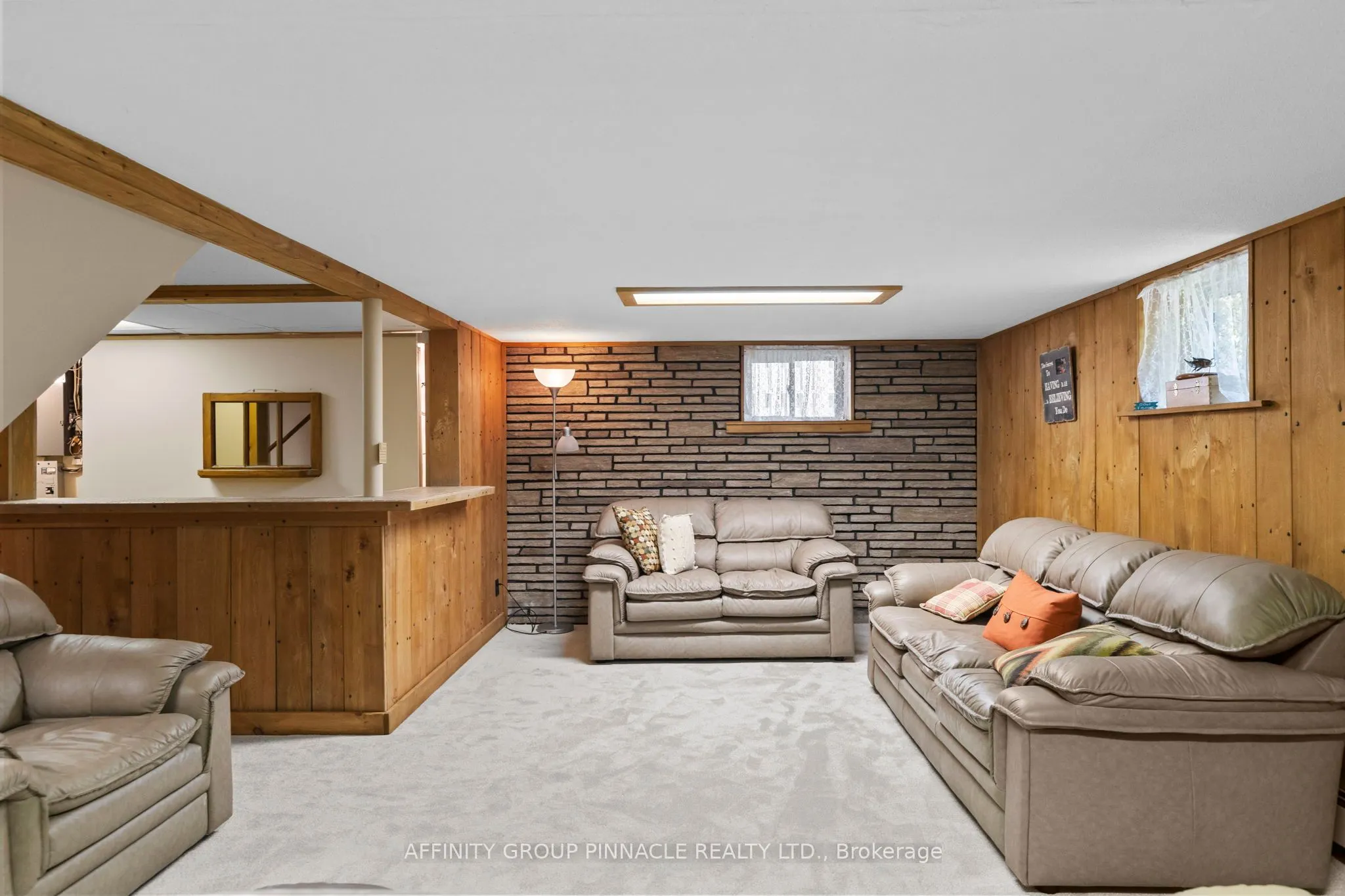 431 Dundas Street