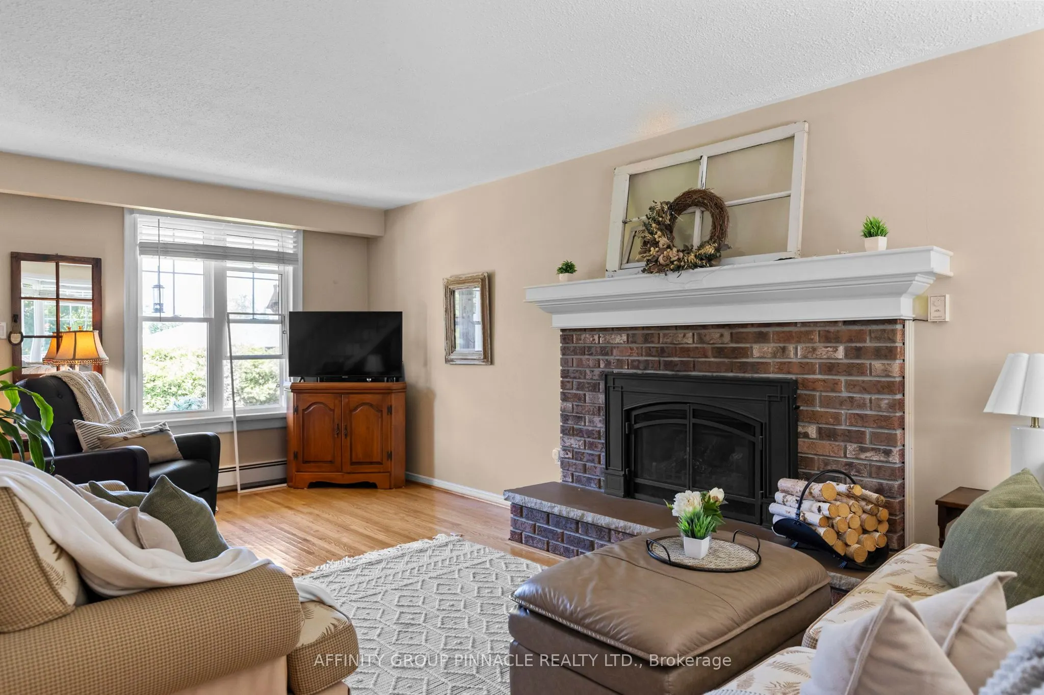 431 Dundas Street