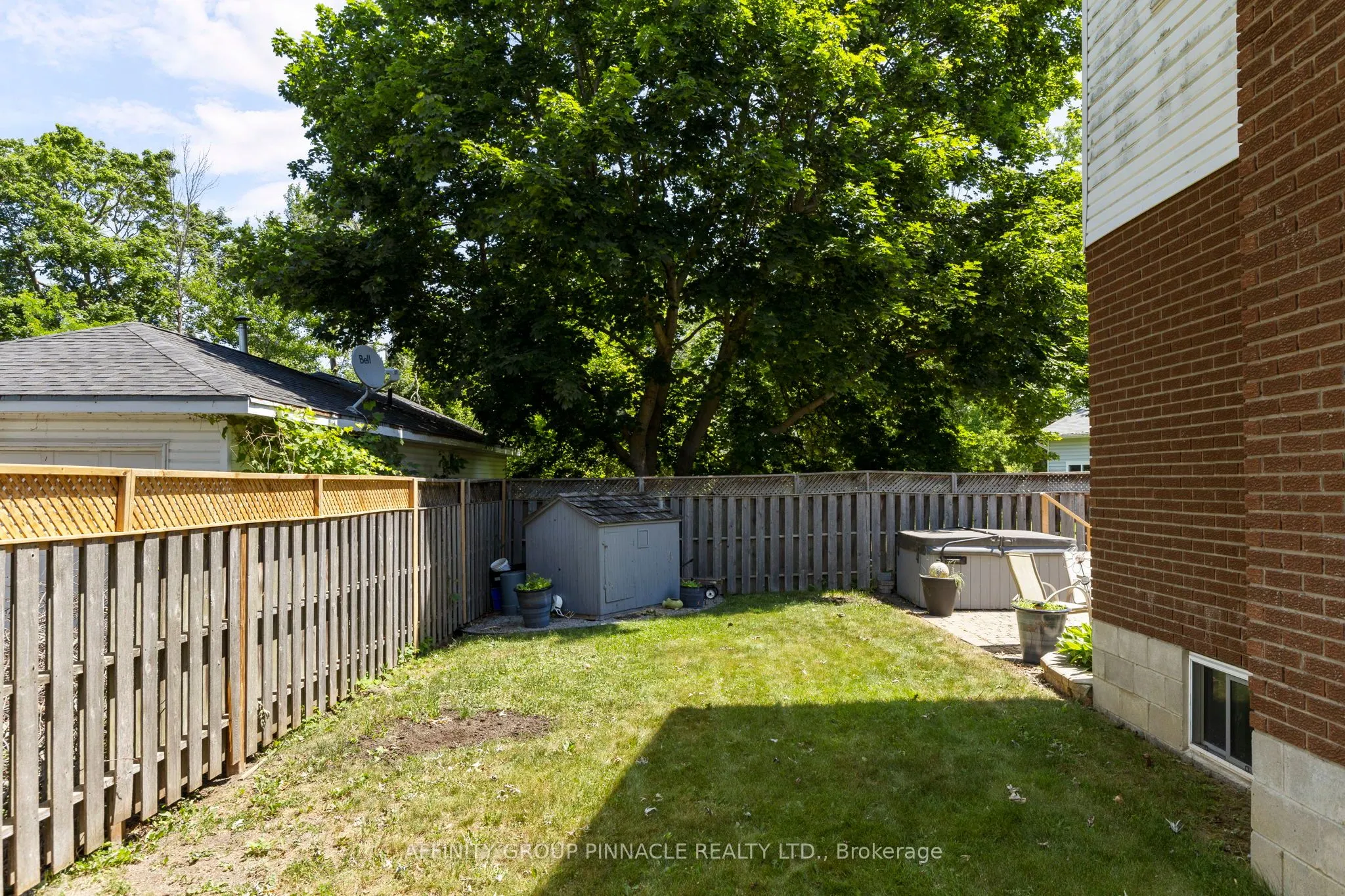 431 Dundas Street
