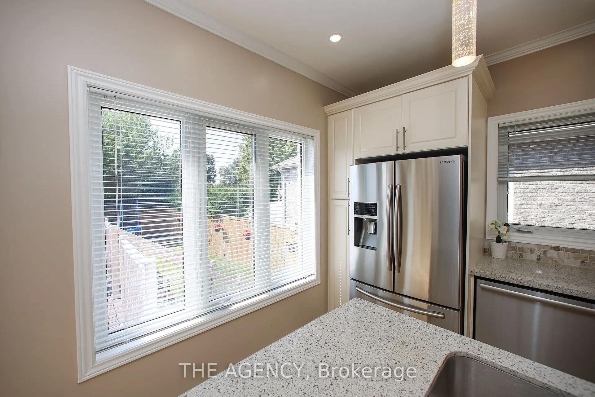 88 Glendower Crescent