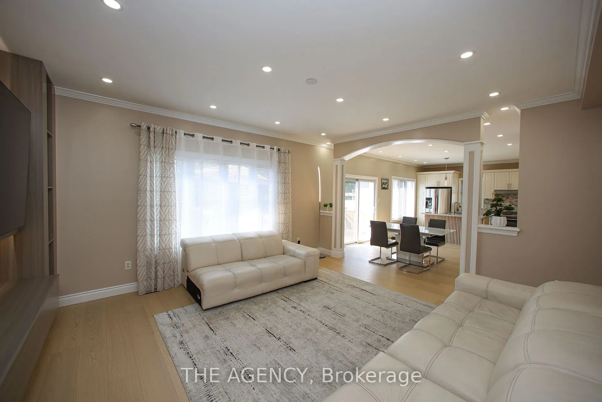 88 Glendower Crescent