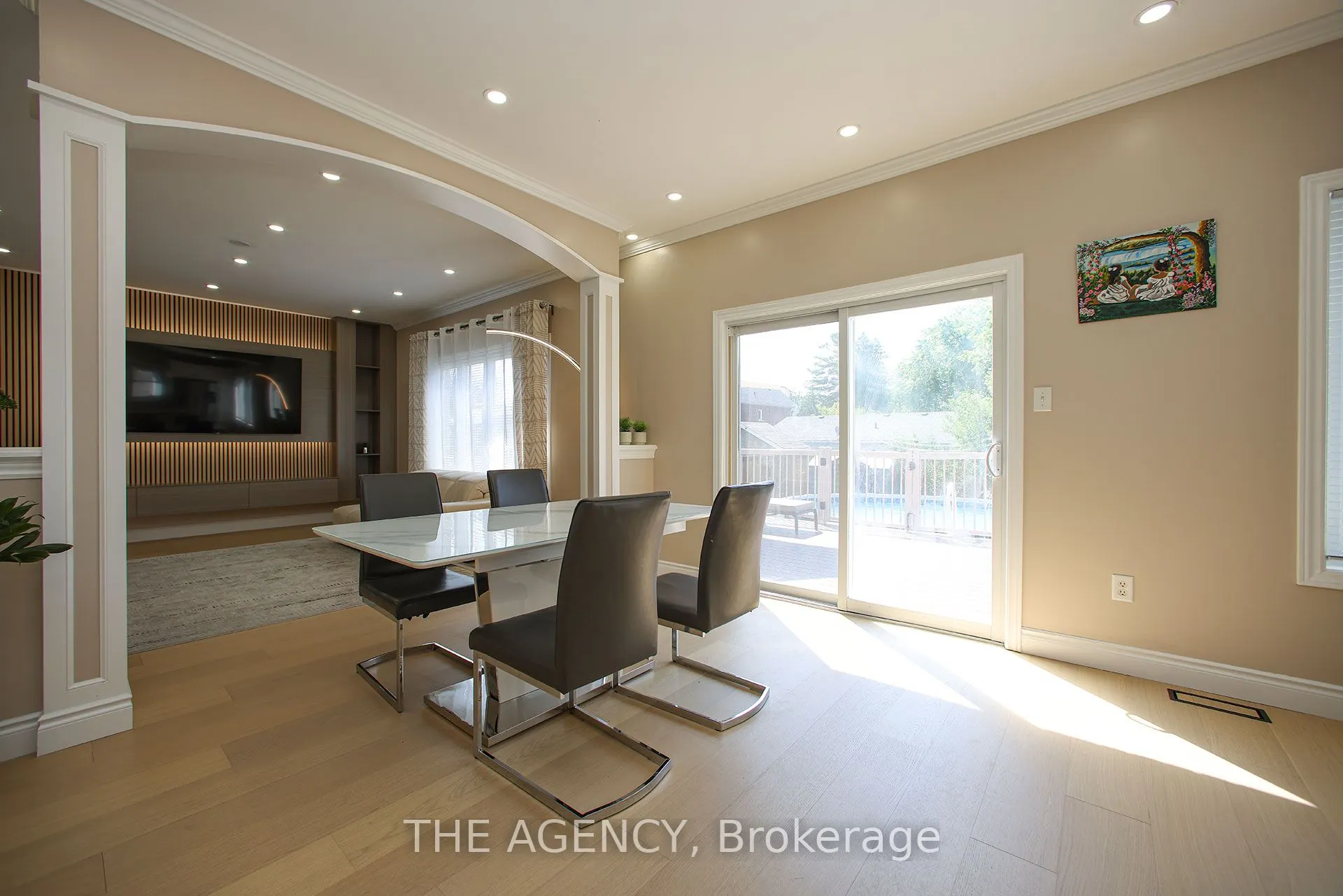 88 Glendower Crescent