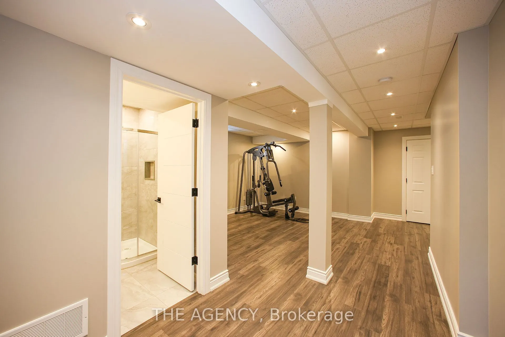 88 Glendower Crescent