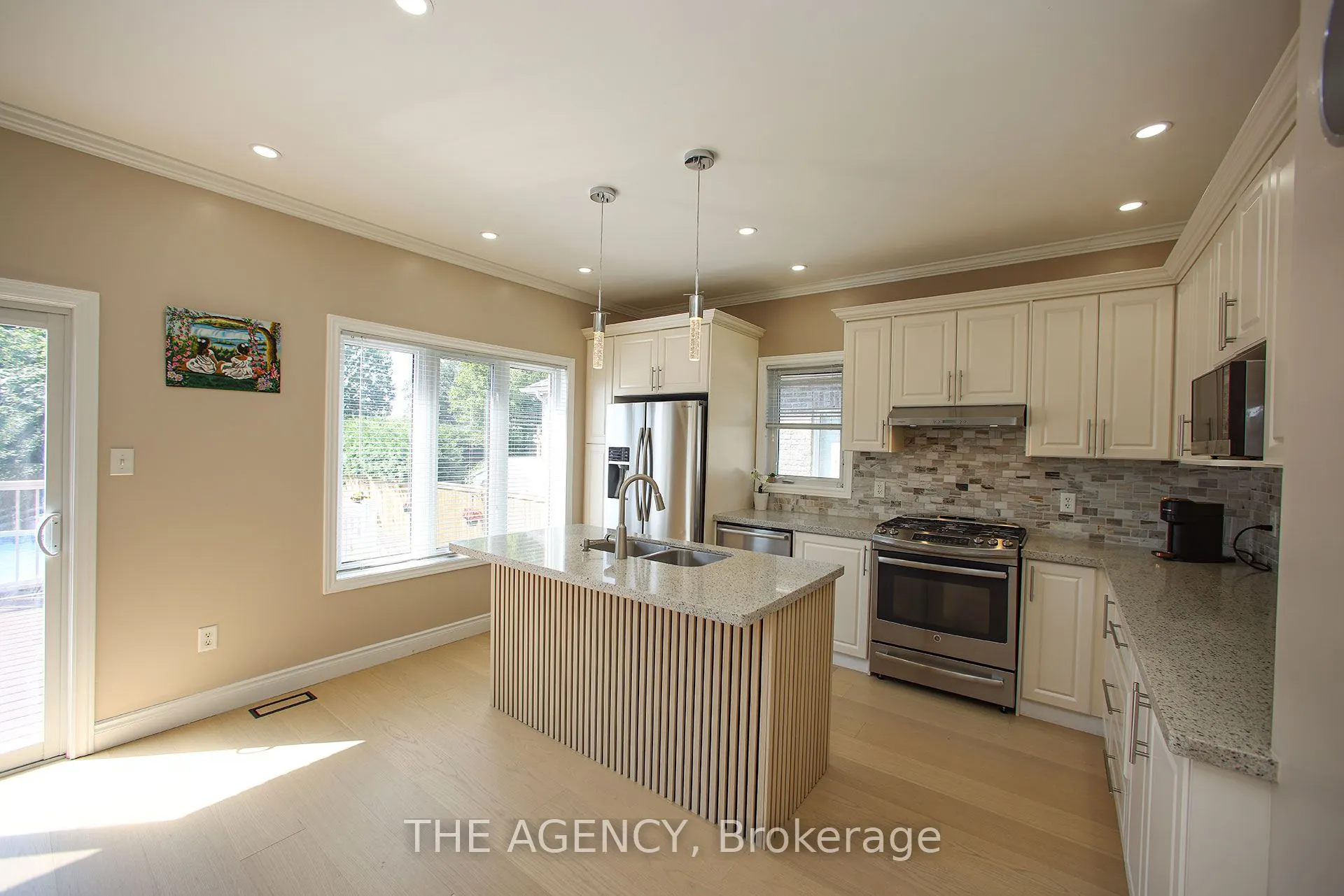 88 Glendower Crescent