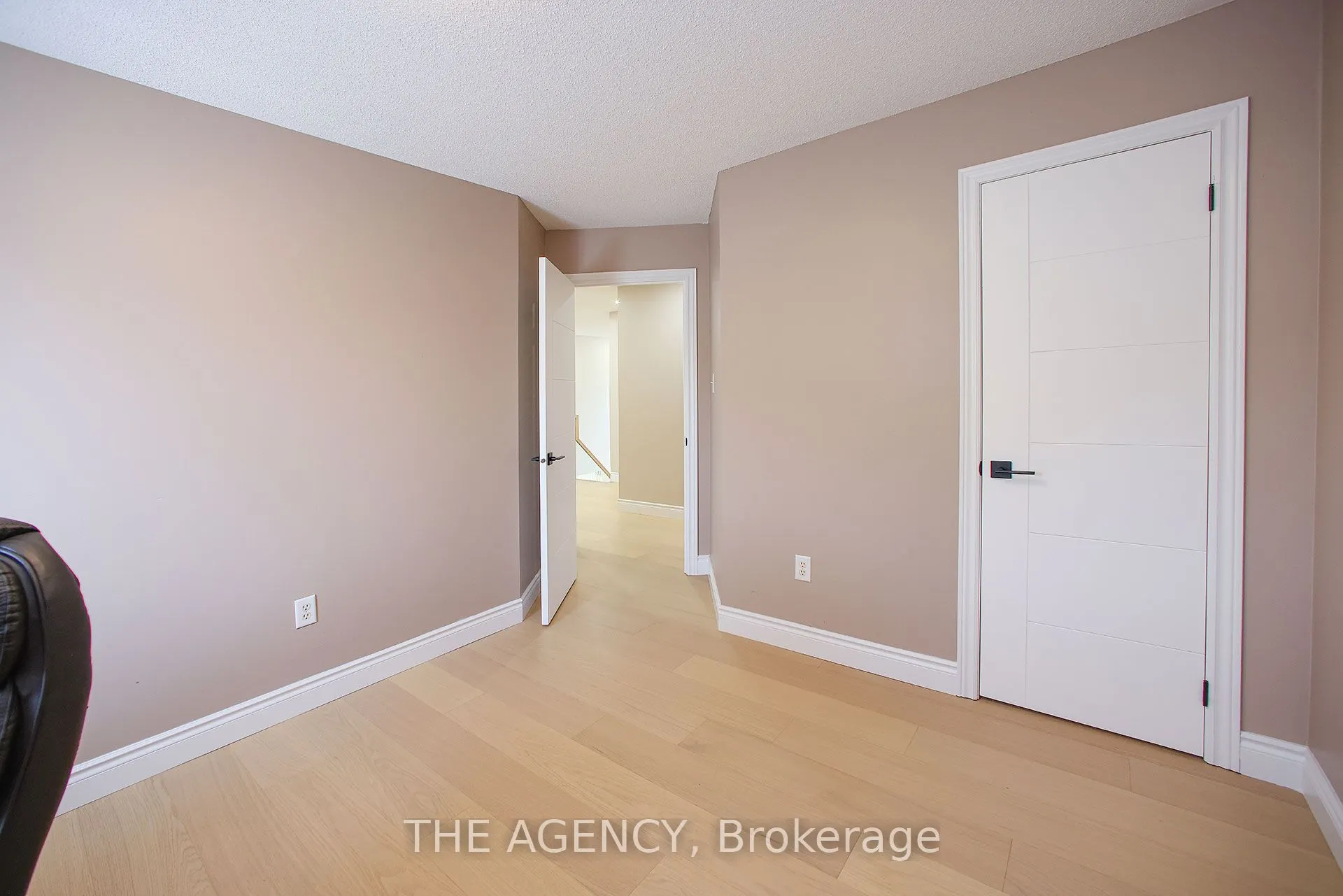 88 Glendower Crescent