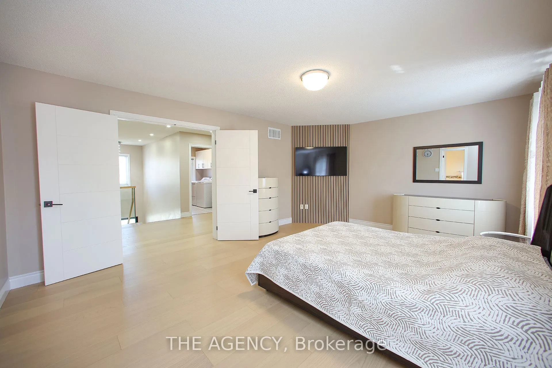 88 Glendower Crescent