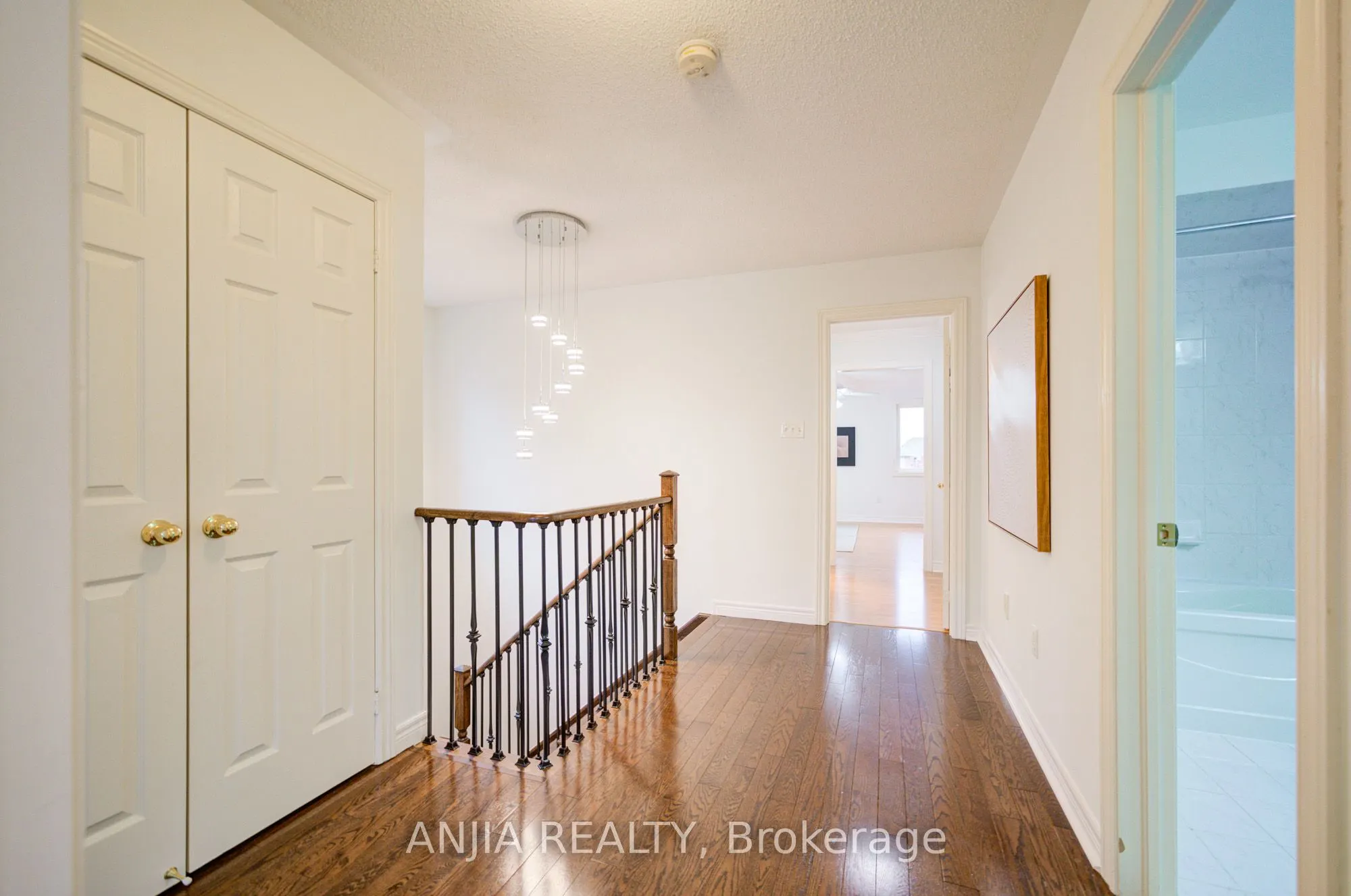 558 Hoover Park Drive