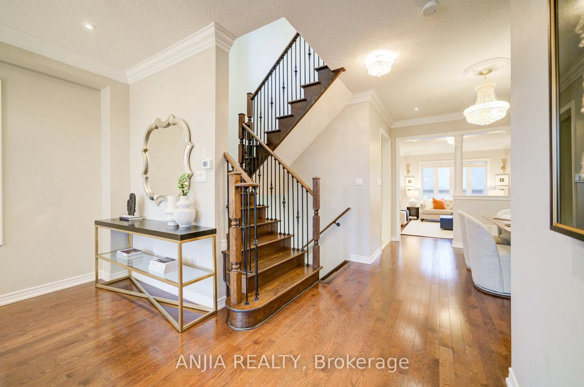 558 Hoover Park Drive