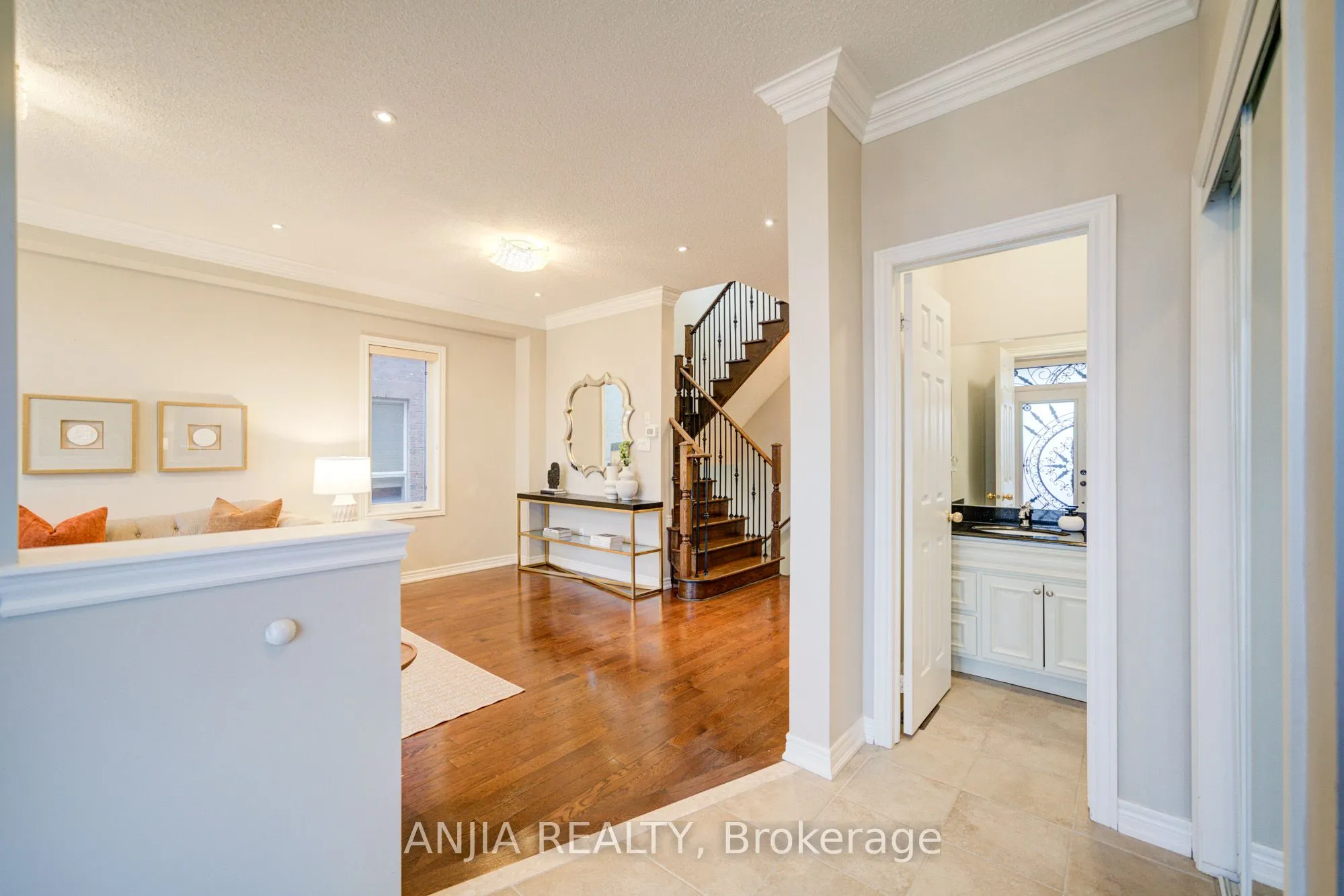 558 Hoover Park Drive