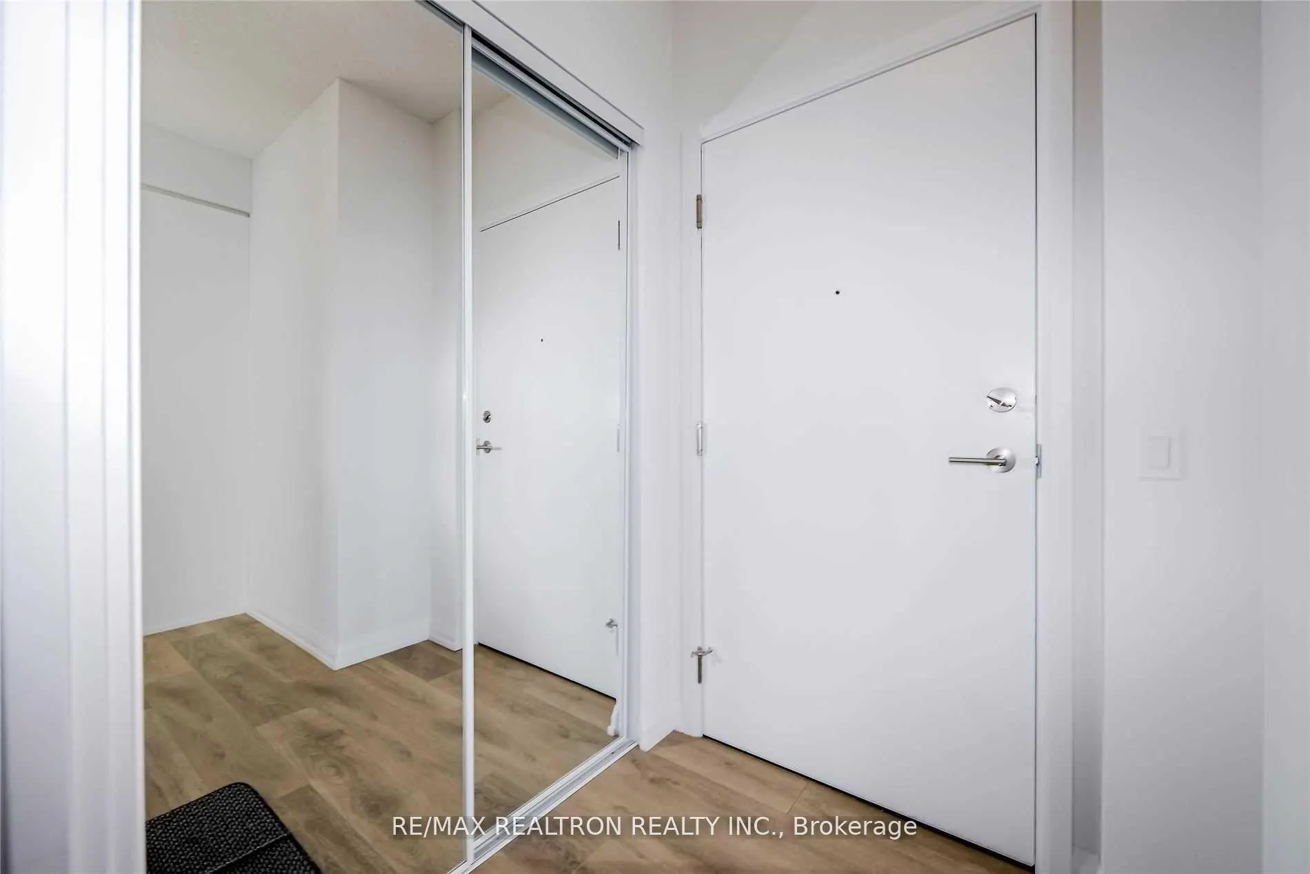 7895 Jane Street, #2606