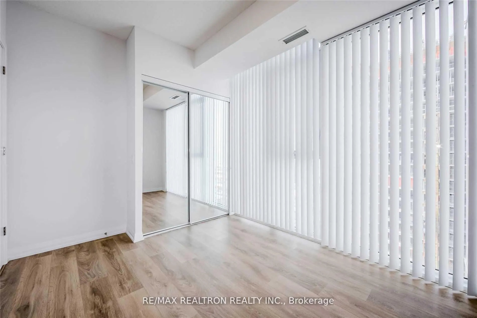 7895 Jane Street, #2606