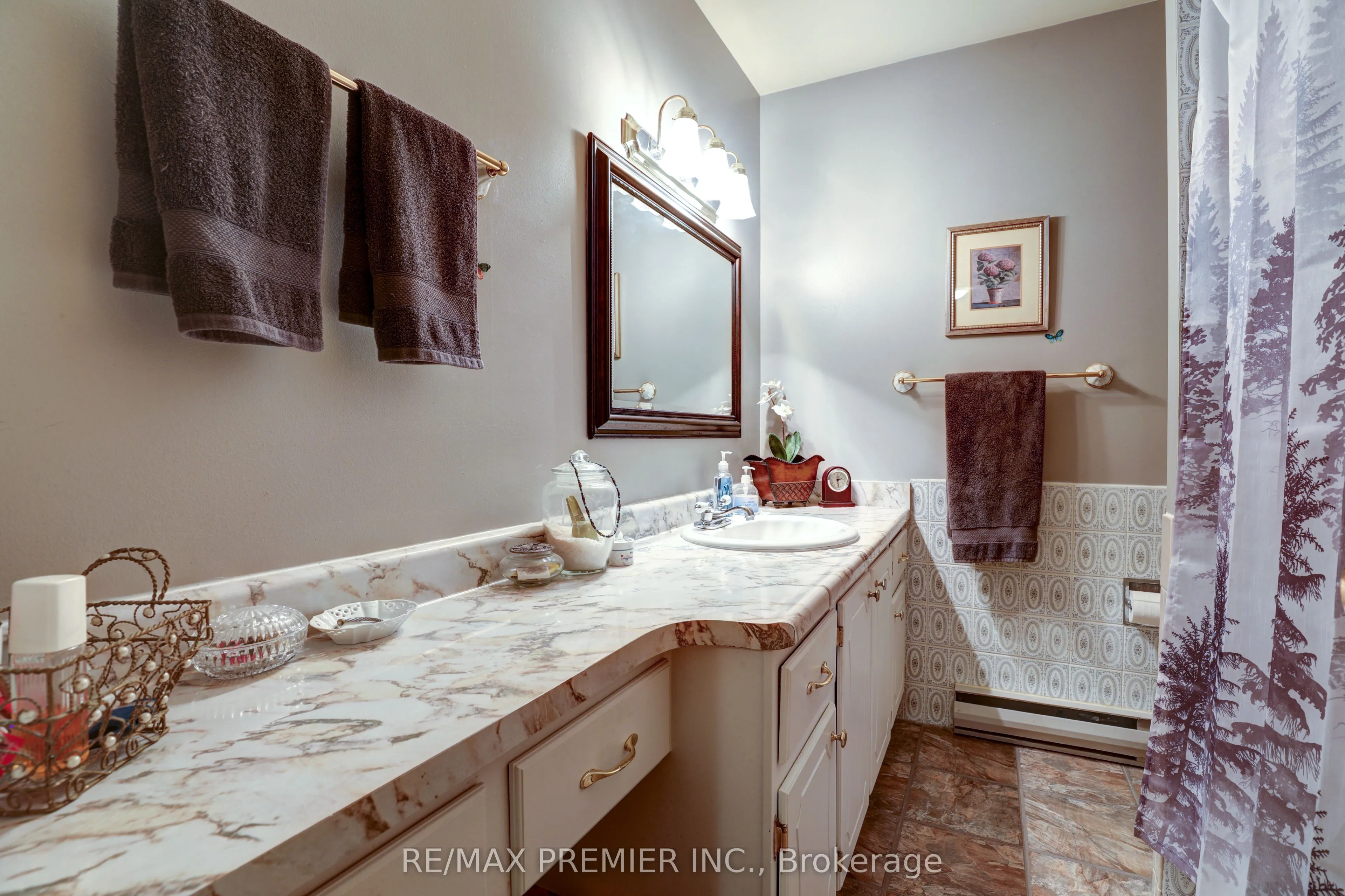 433 May Street, #14