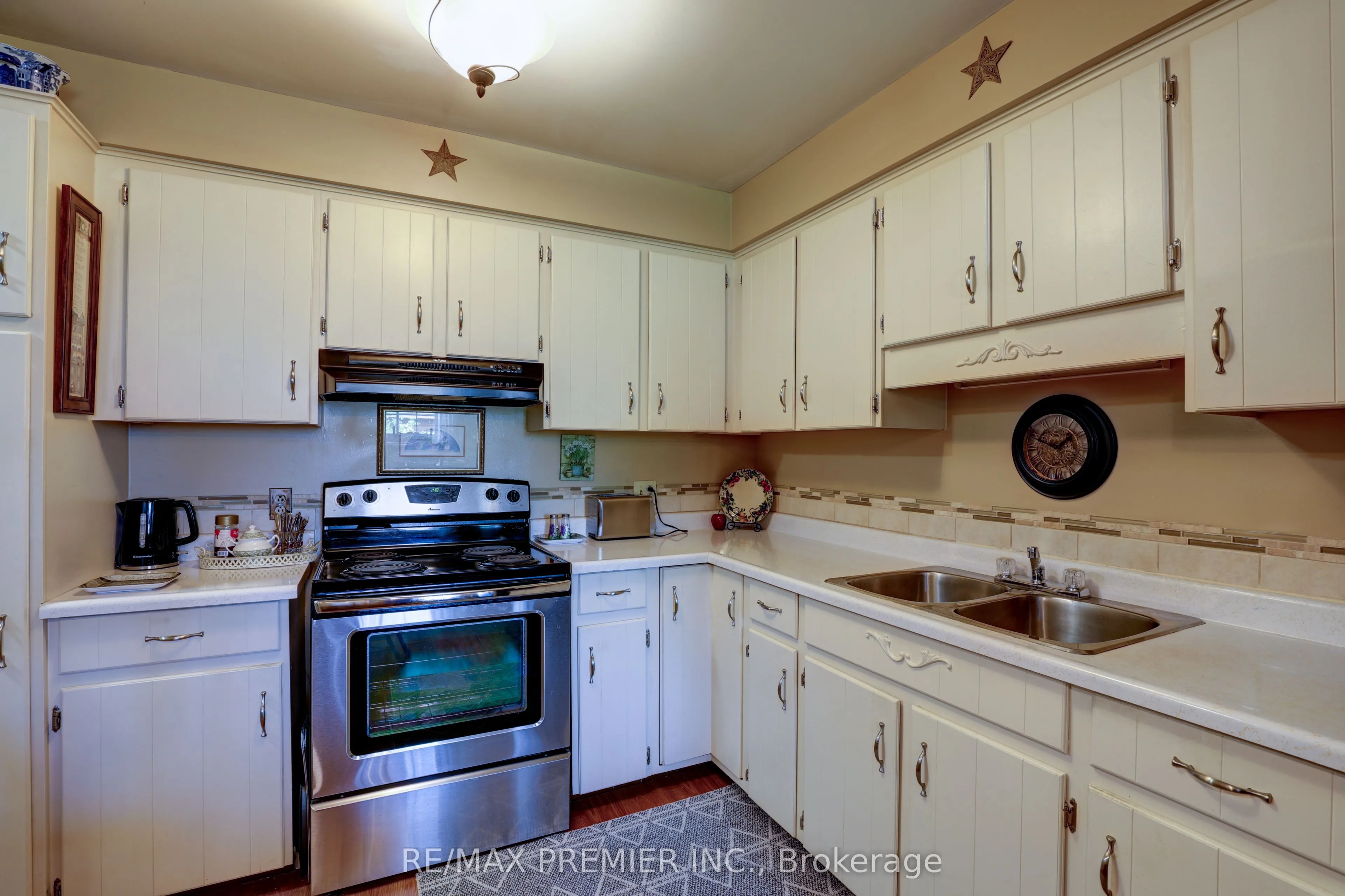 433 May Street, #14