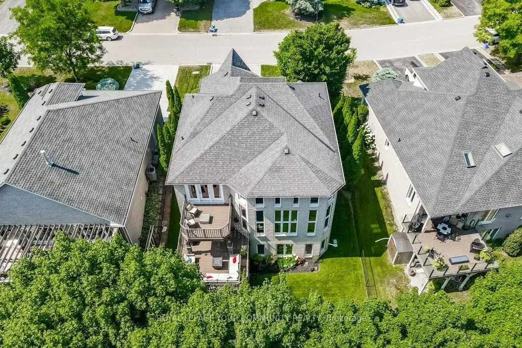 735 Madeline Heights