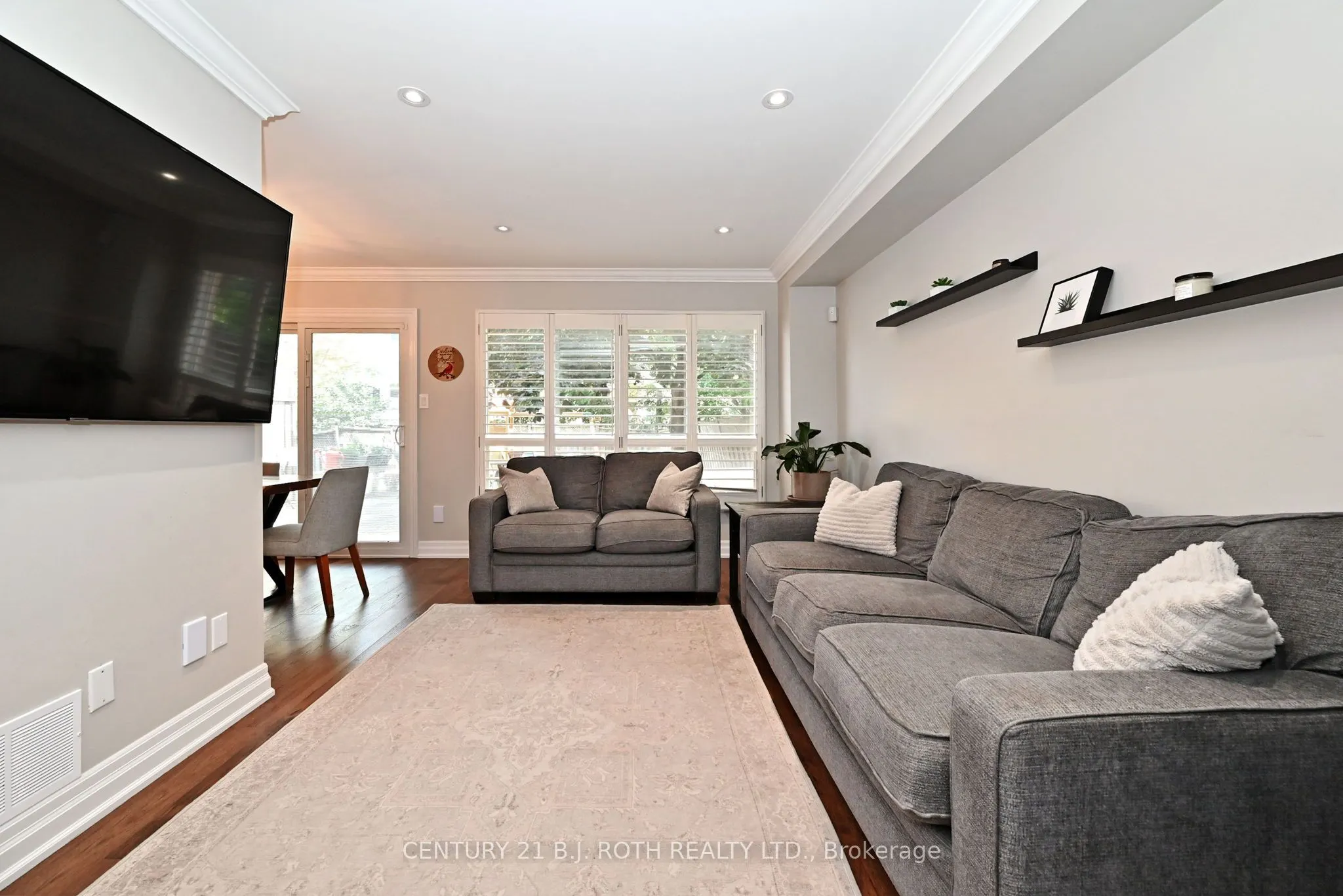 99 Sandfield Drive