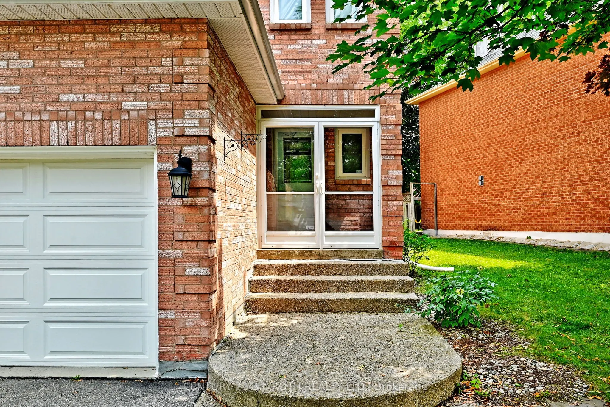 99 Sandfield Drive