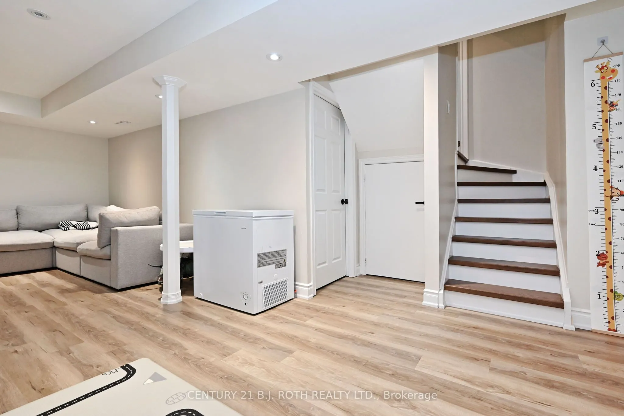 99 Sandfield Drive