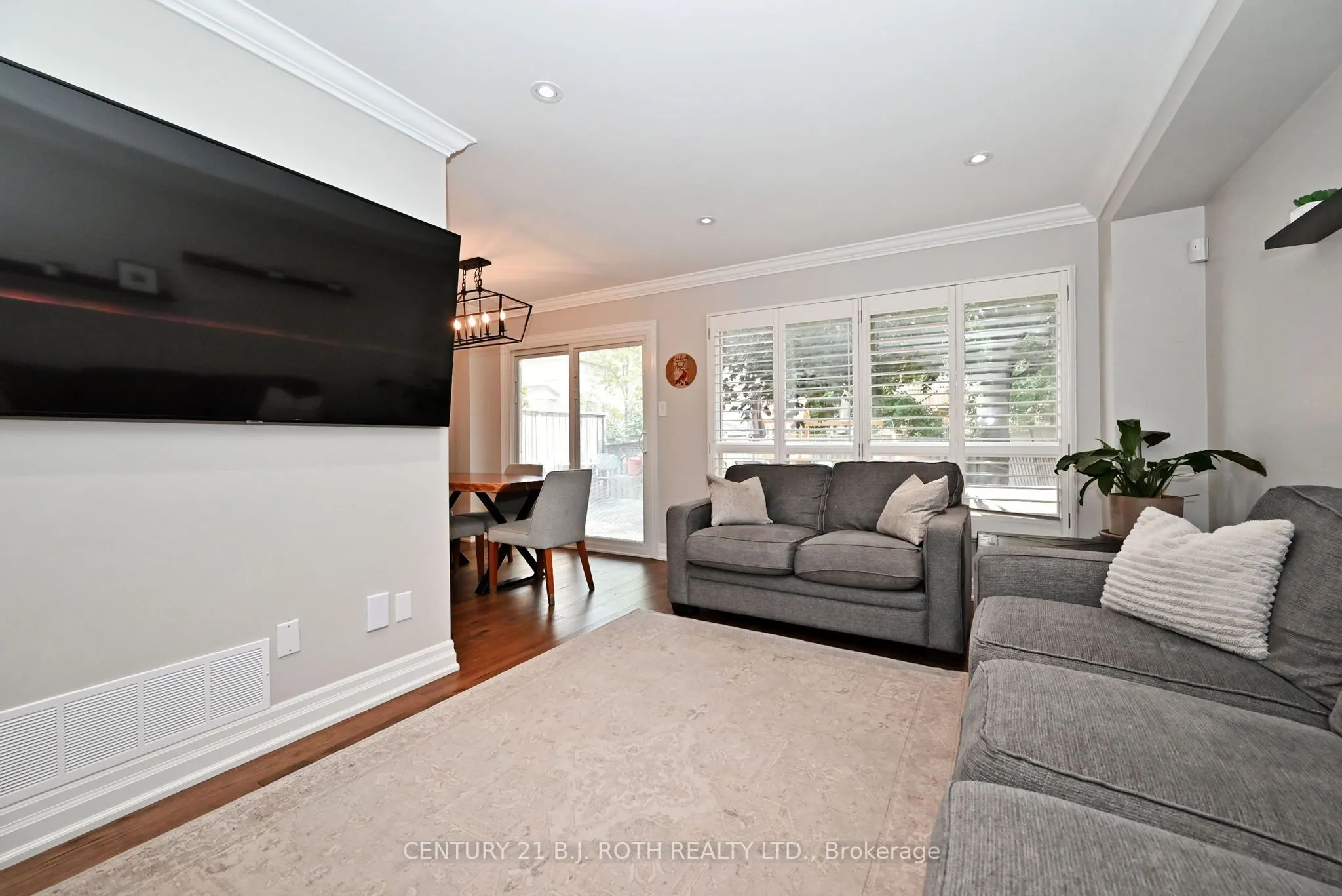99 Sandfield Drive