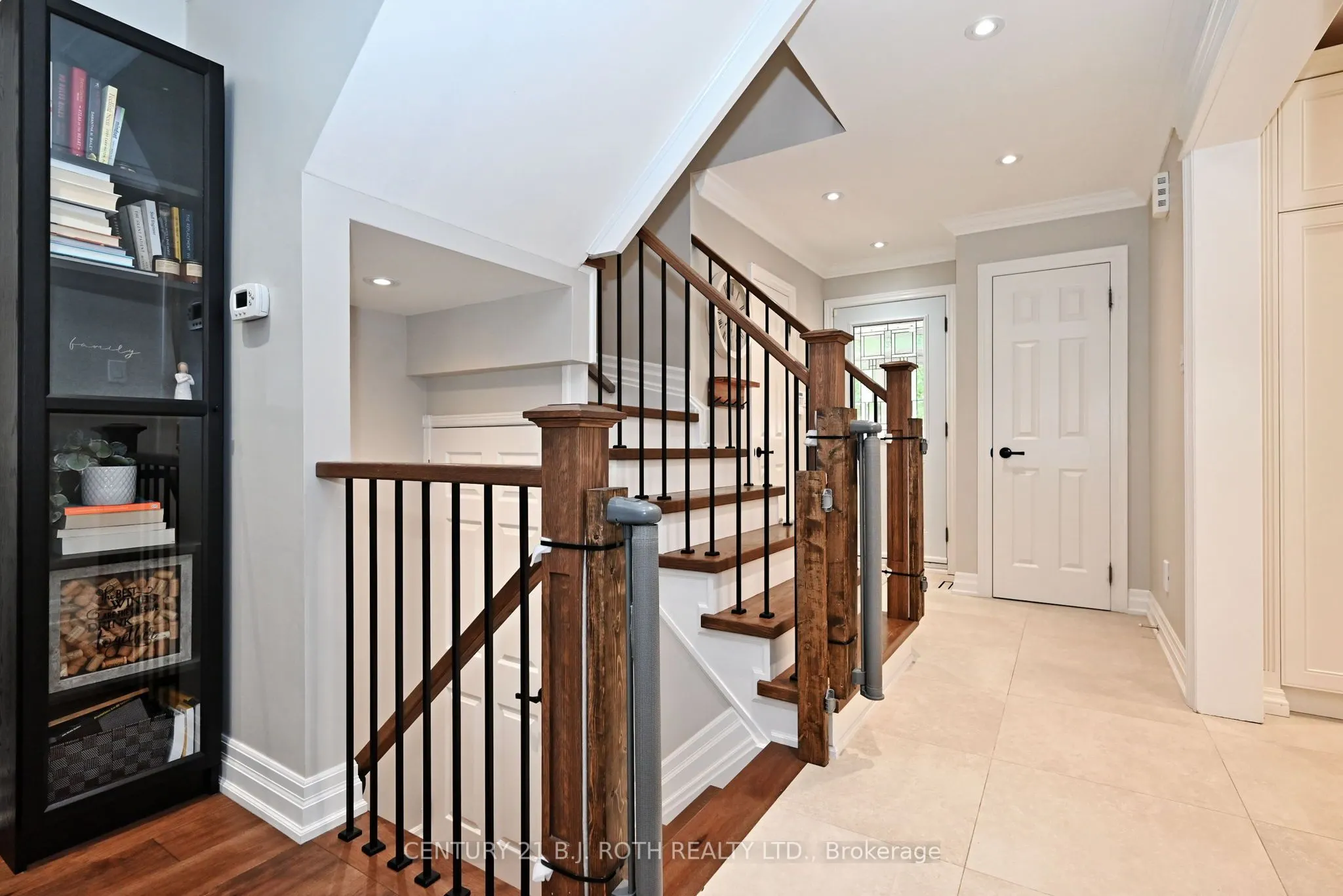 99 Sandfield Drive
