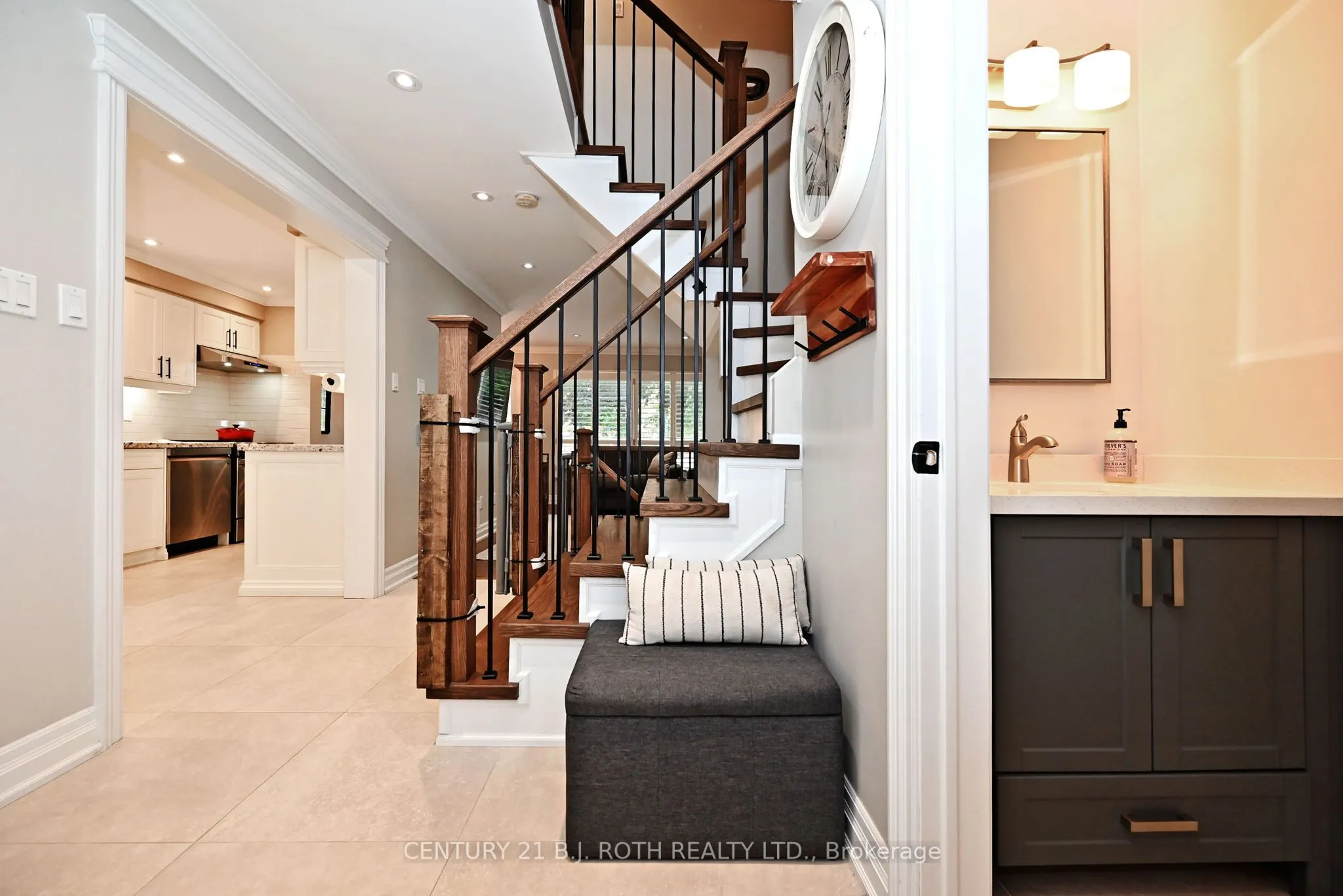 99 Sandfield Drive