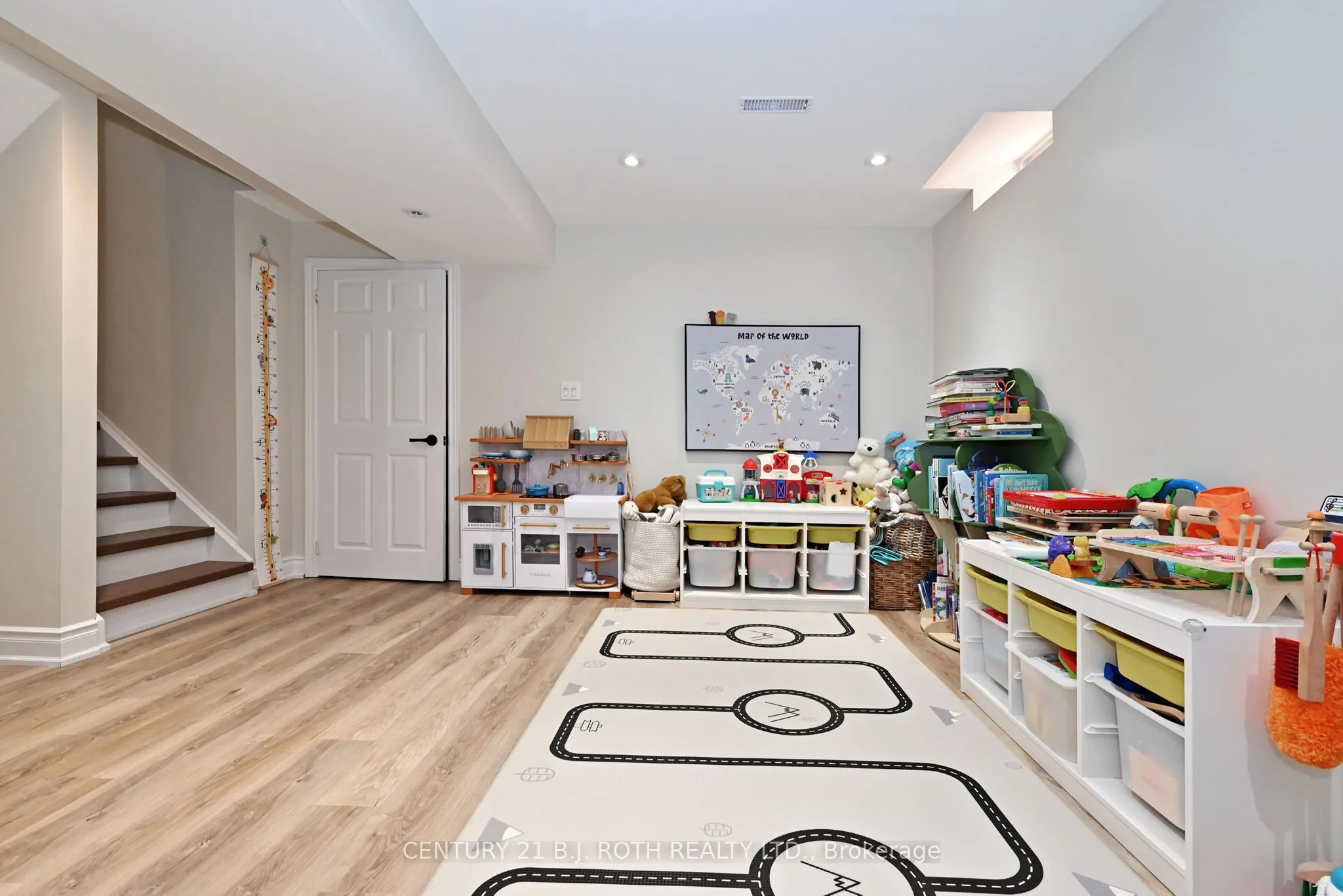 99 Sandfield Drive