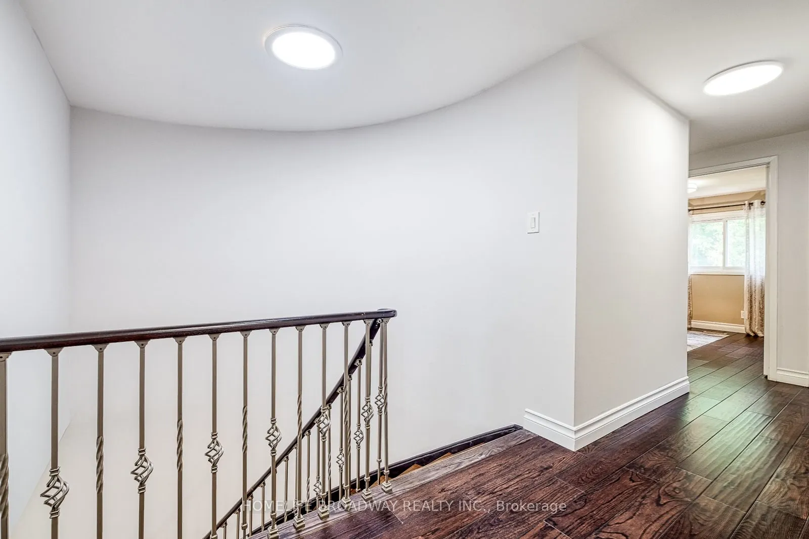 100 Eleanor Circle