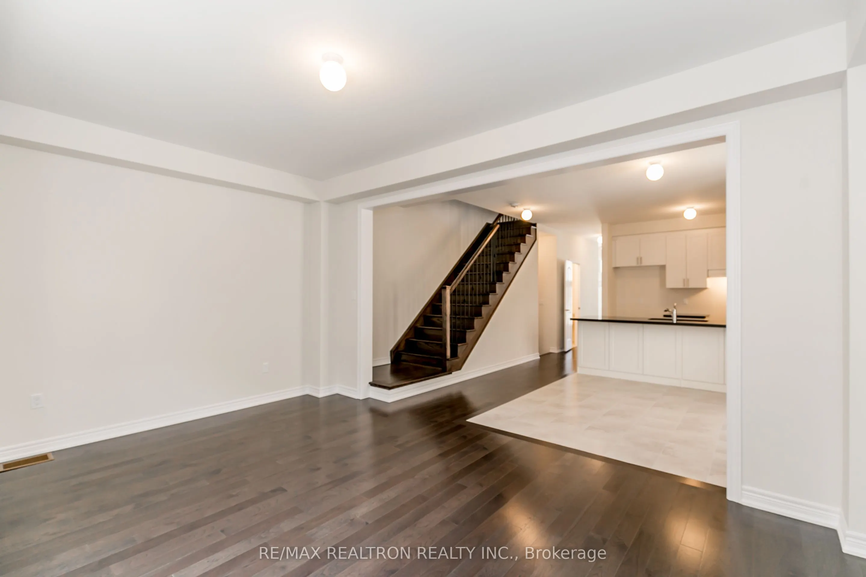 33 Applegate Drive