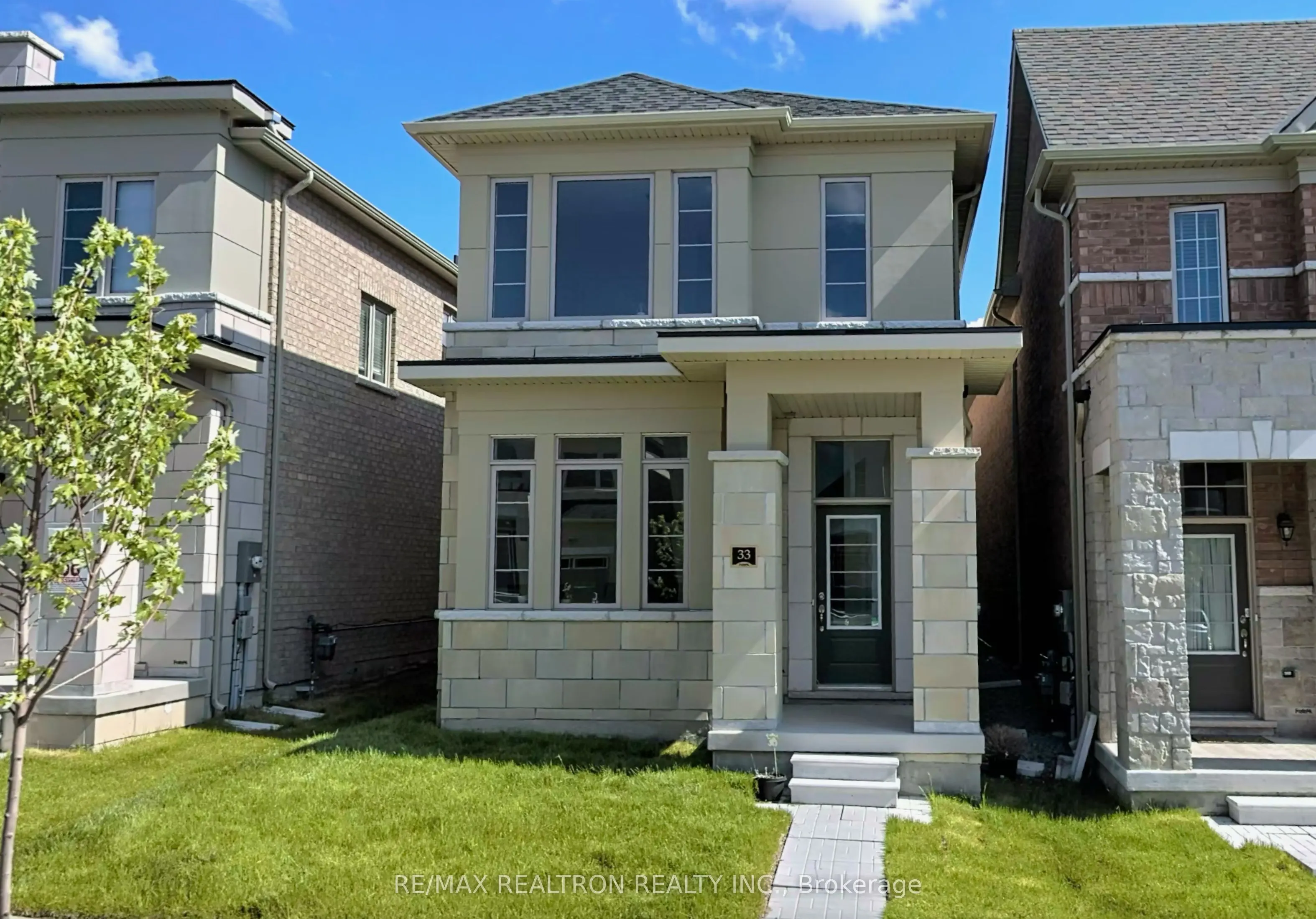 33 Applegate Drive