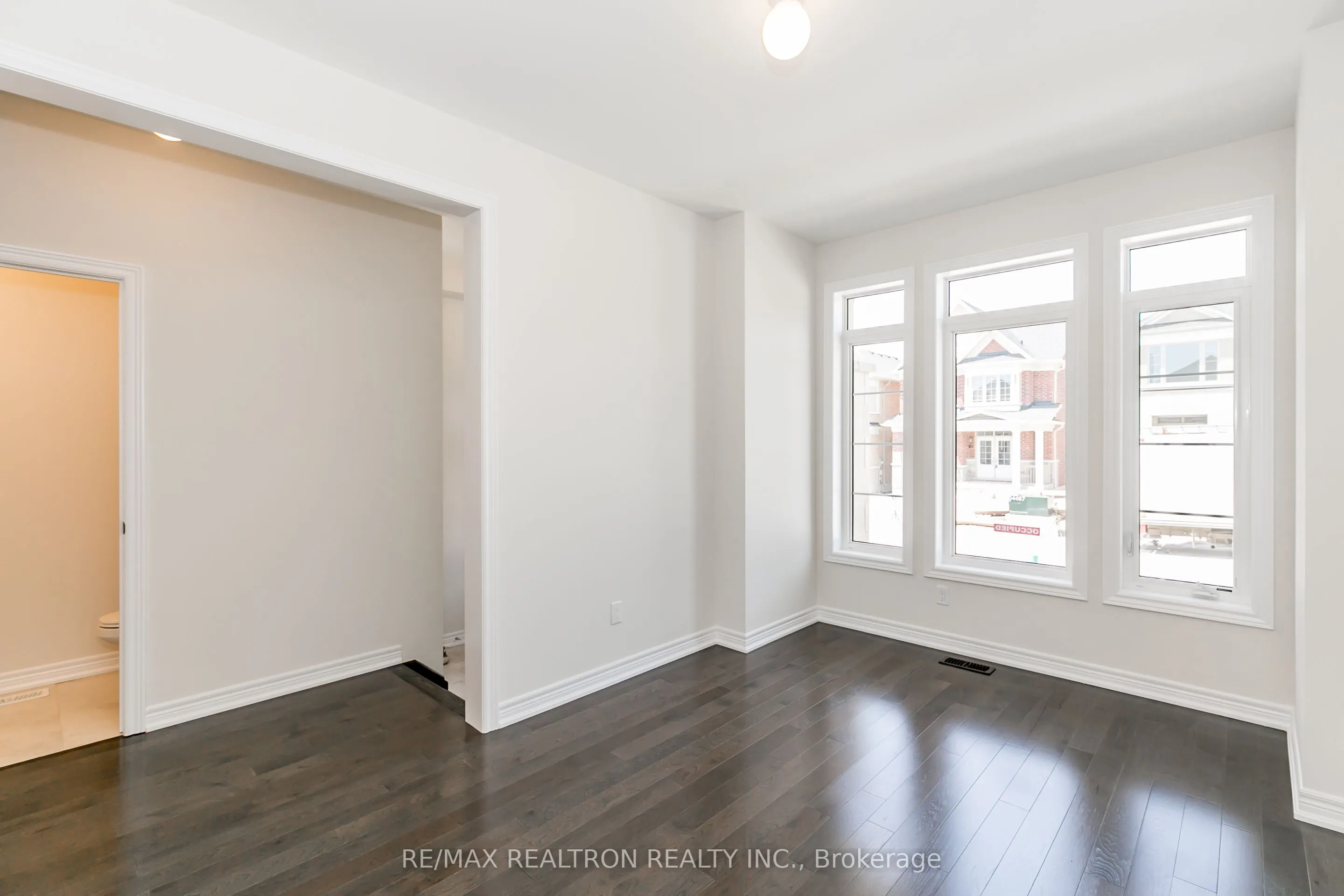 33 Applegate Drive