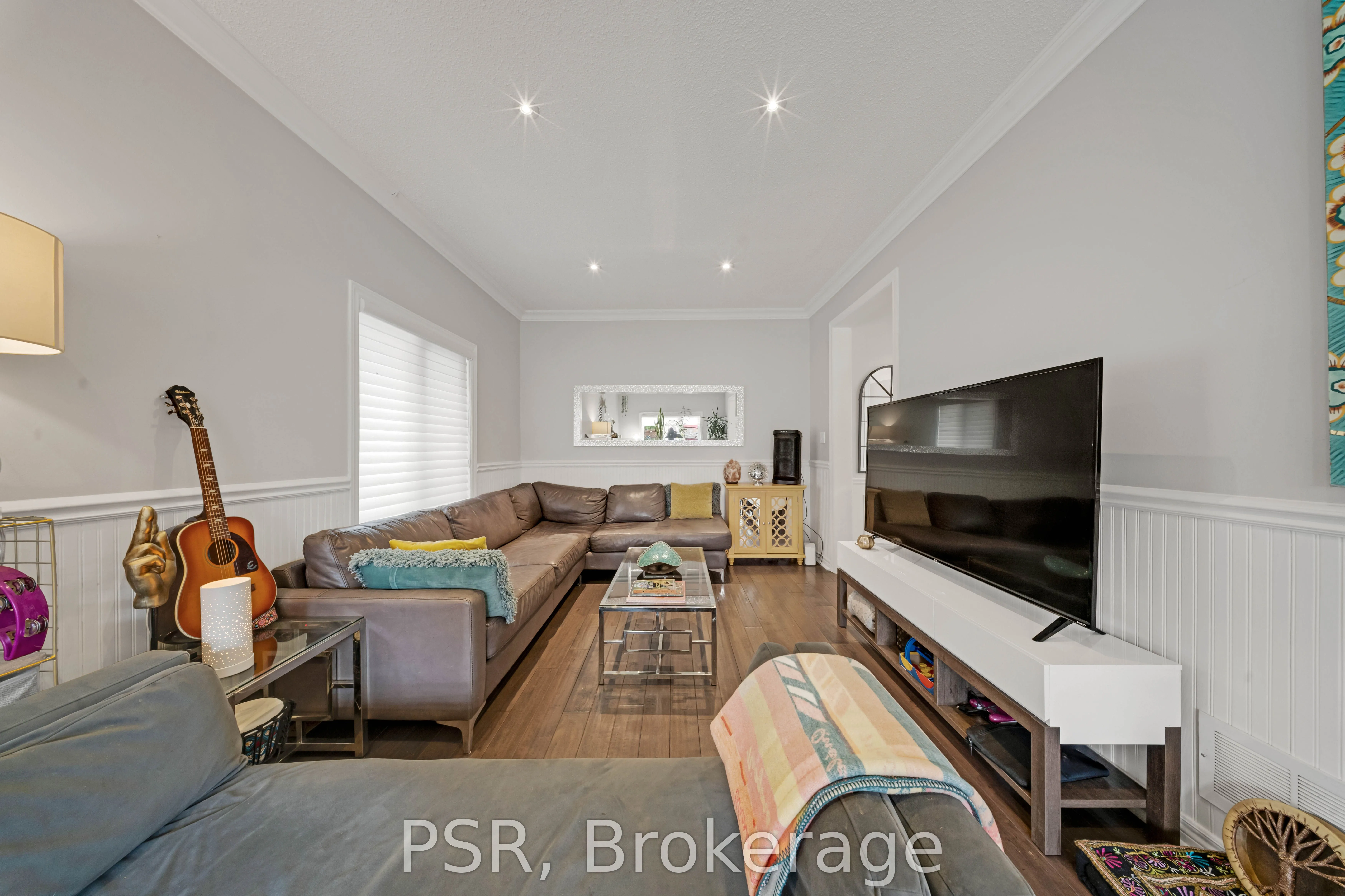 108 Villandry Crescent