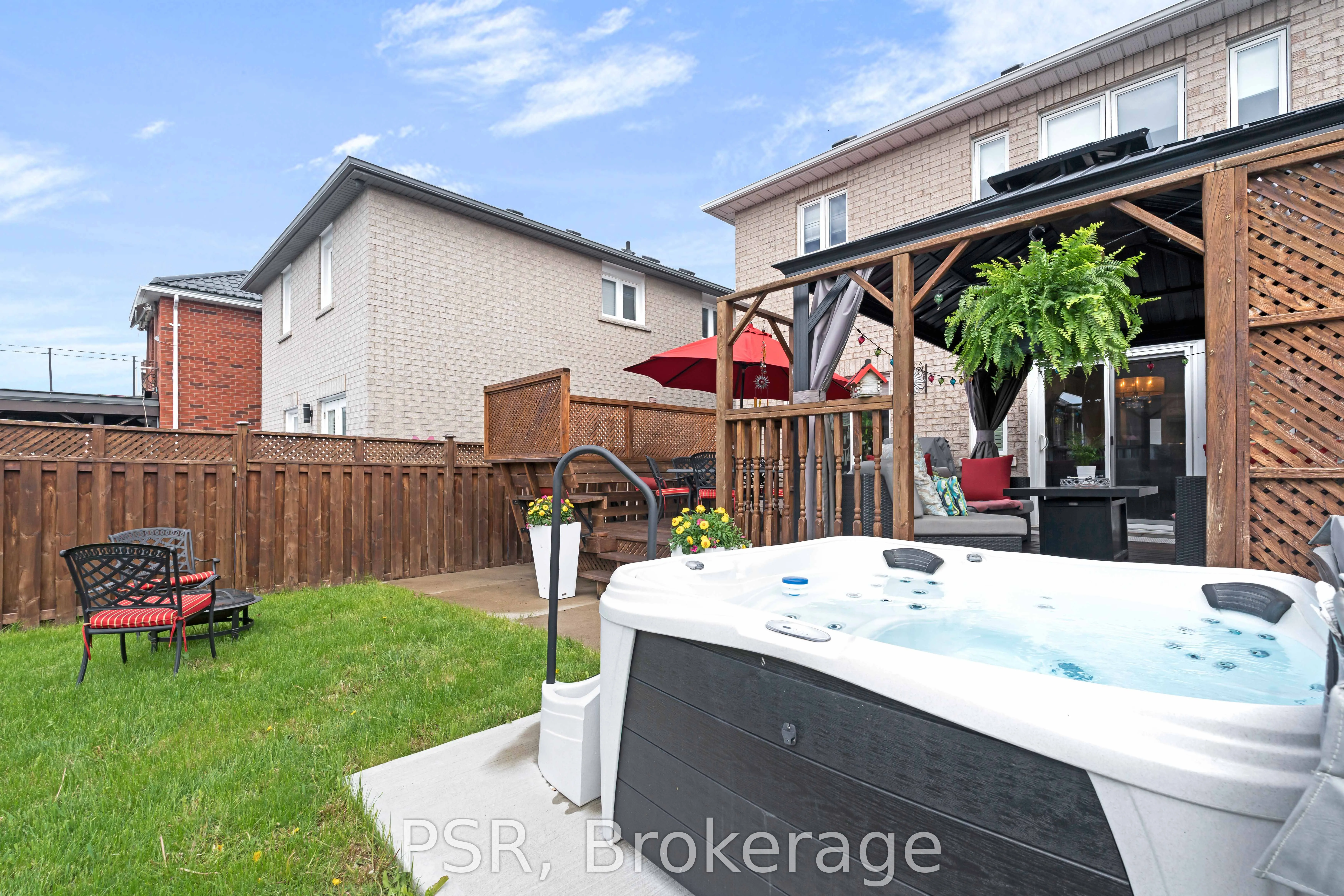 108 Villandry Crescent