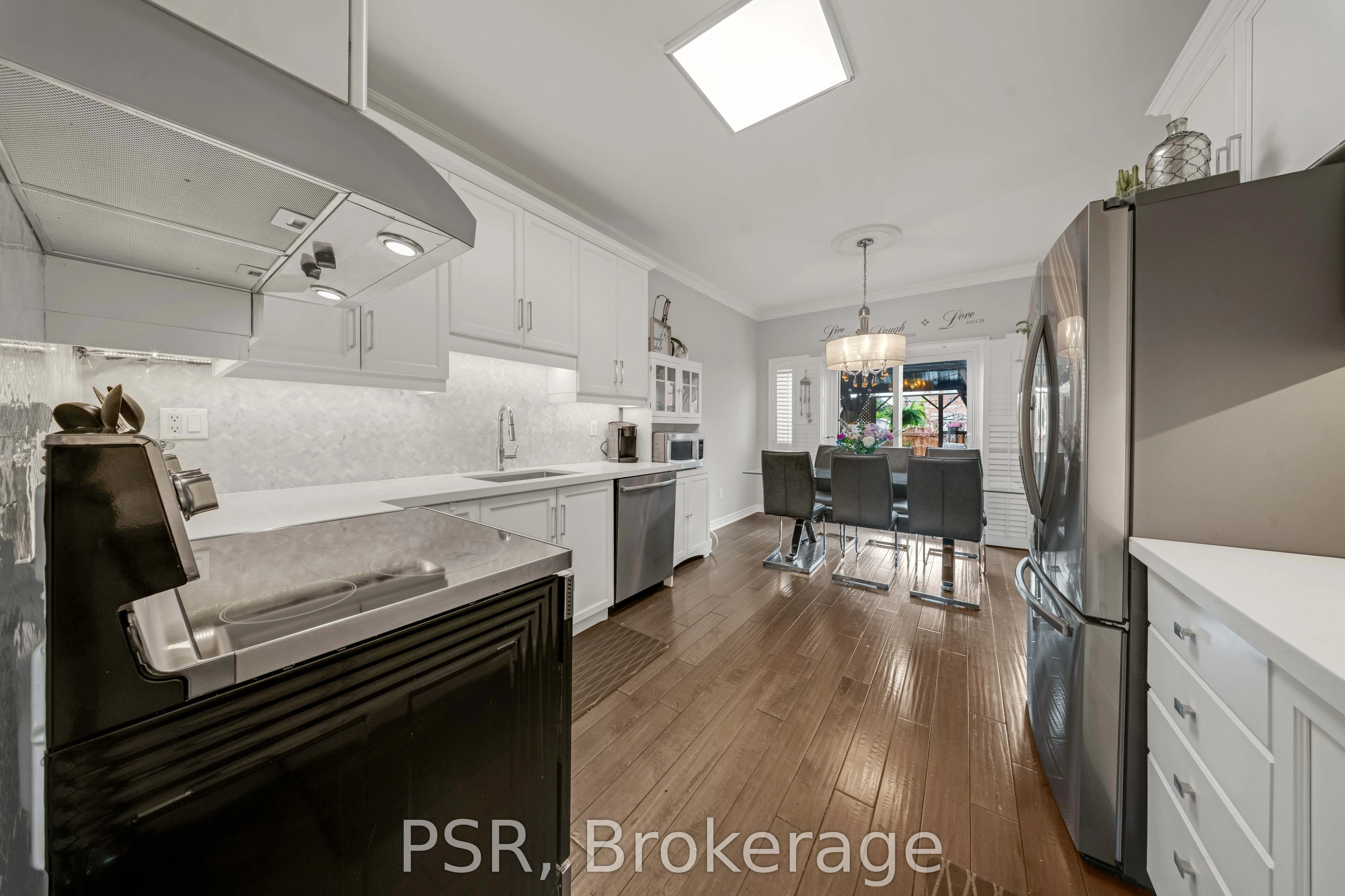 108 Villandry Crescent