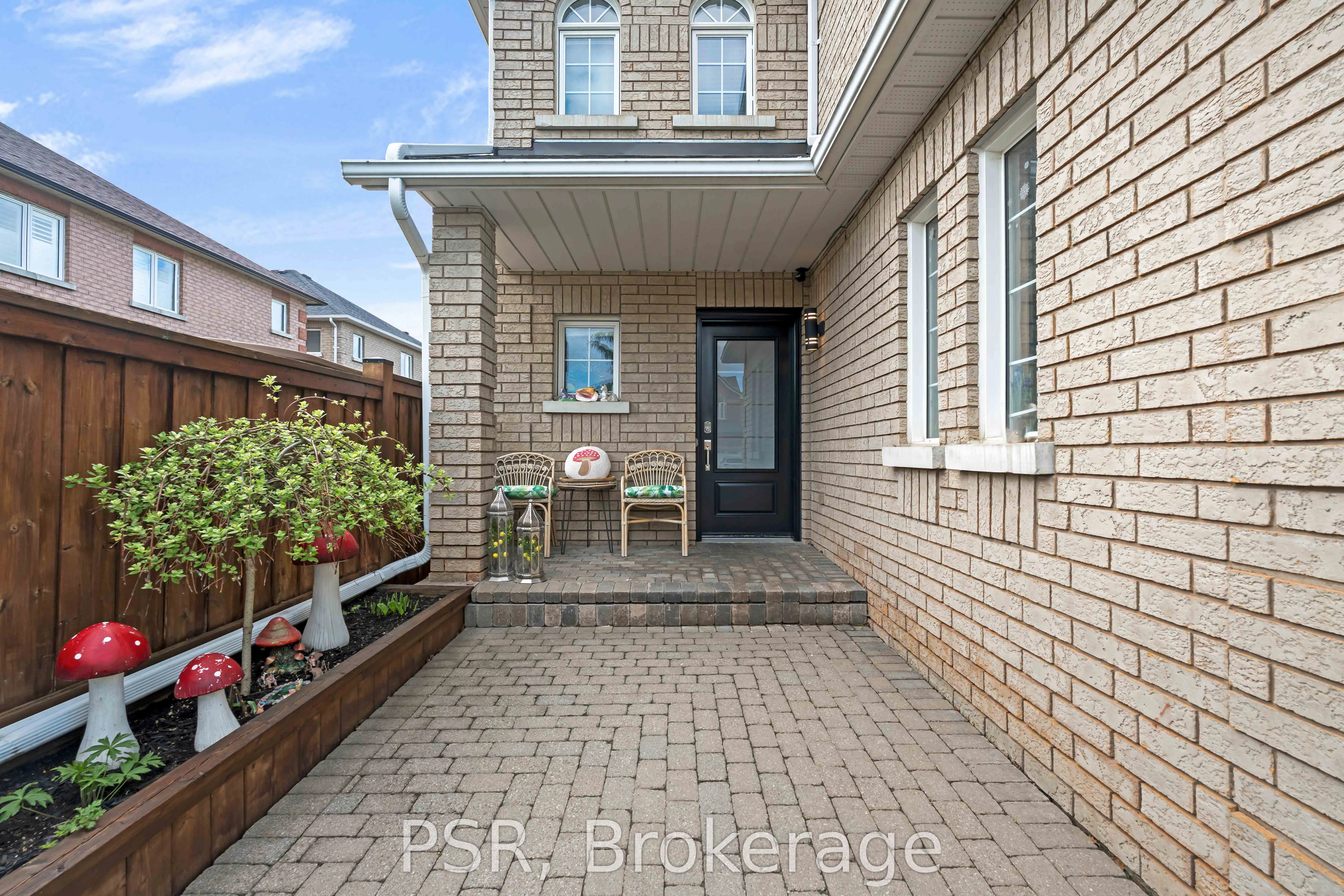 108 Villandry Crescent