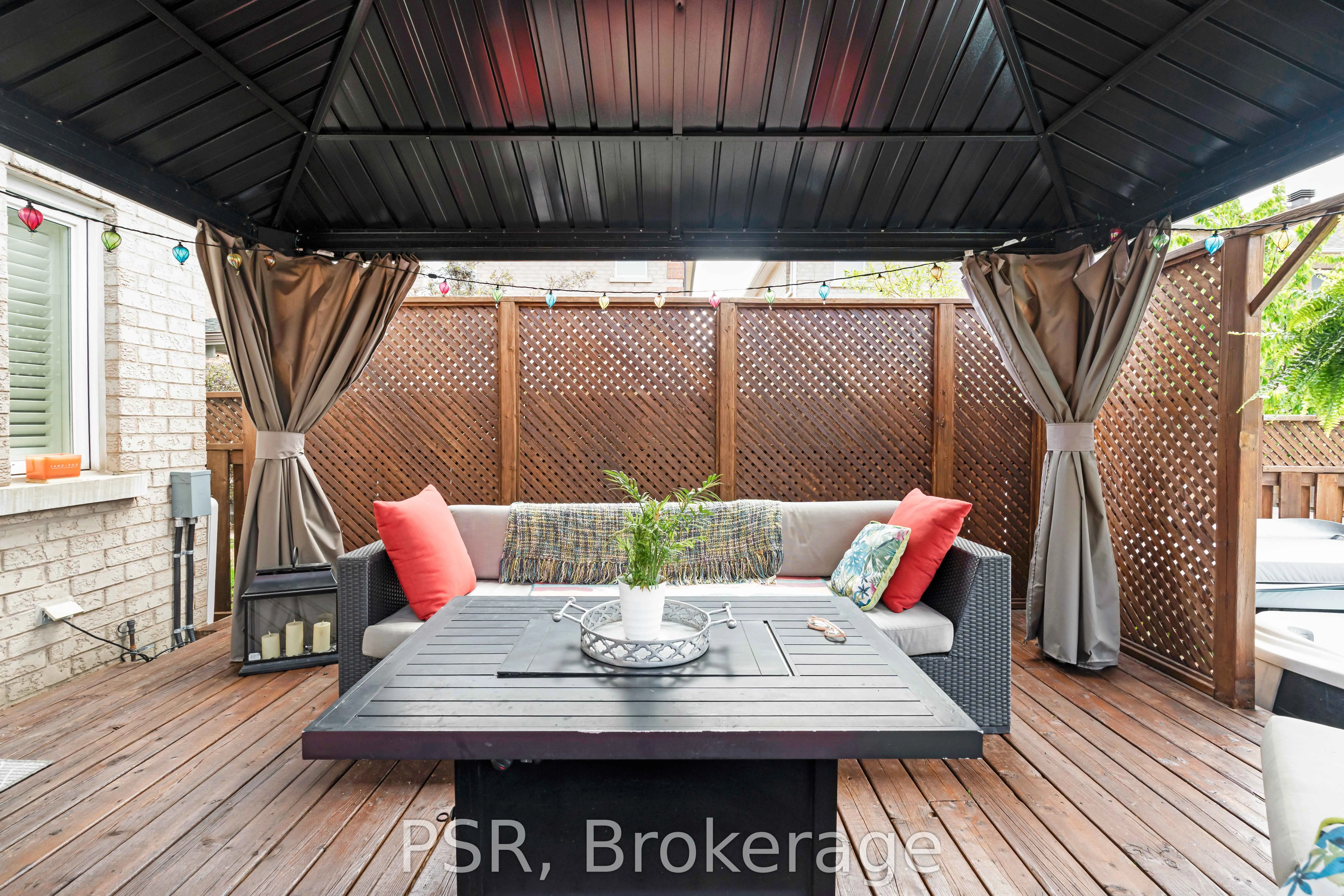 108 Villandry Crescent