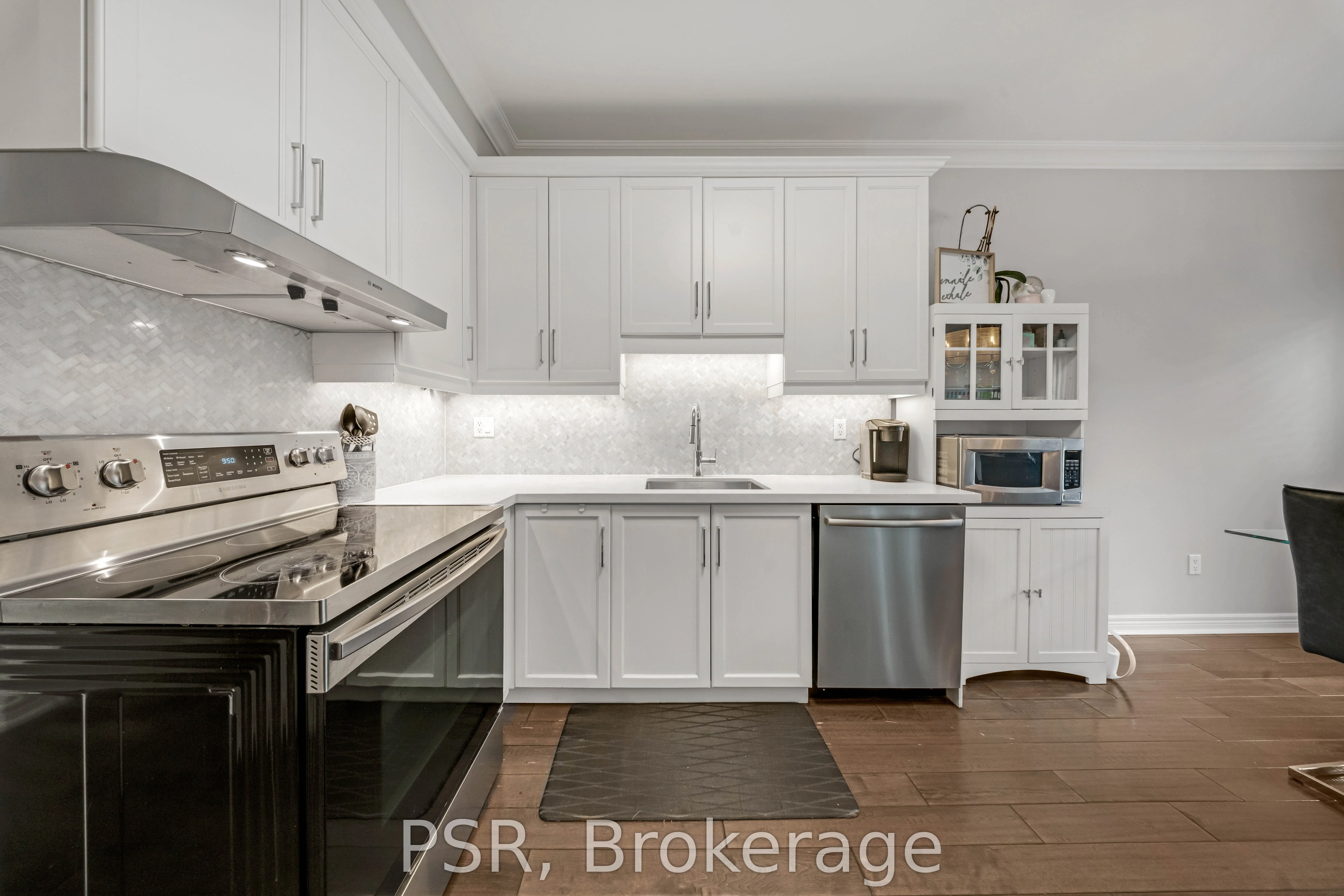 108 Villandry Crescent