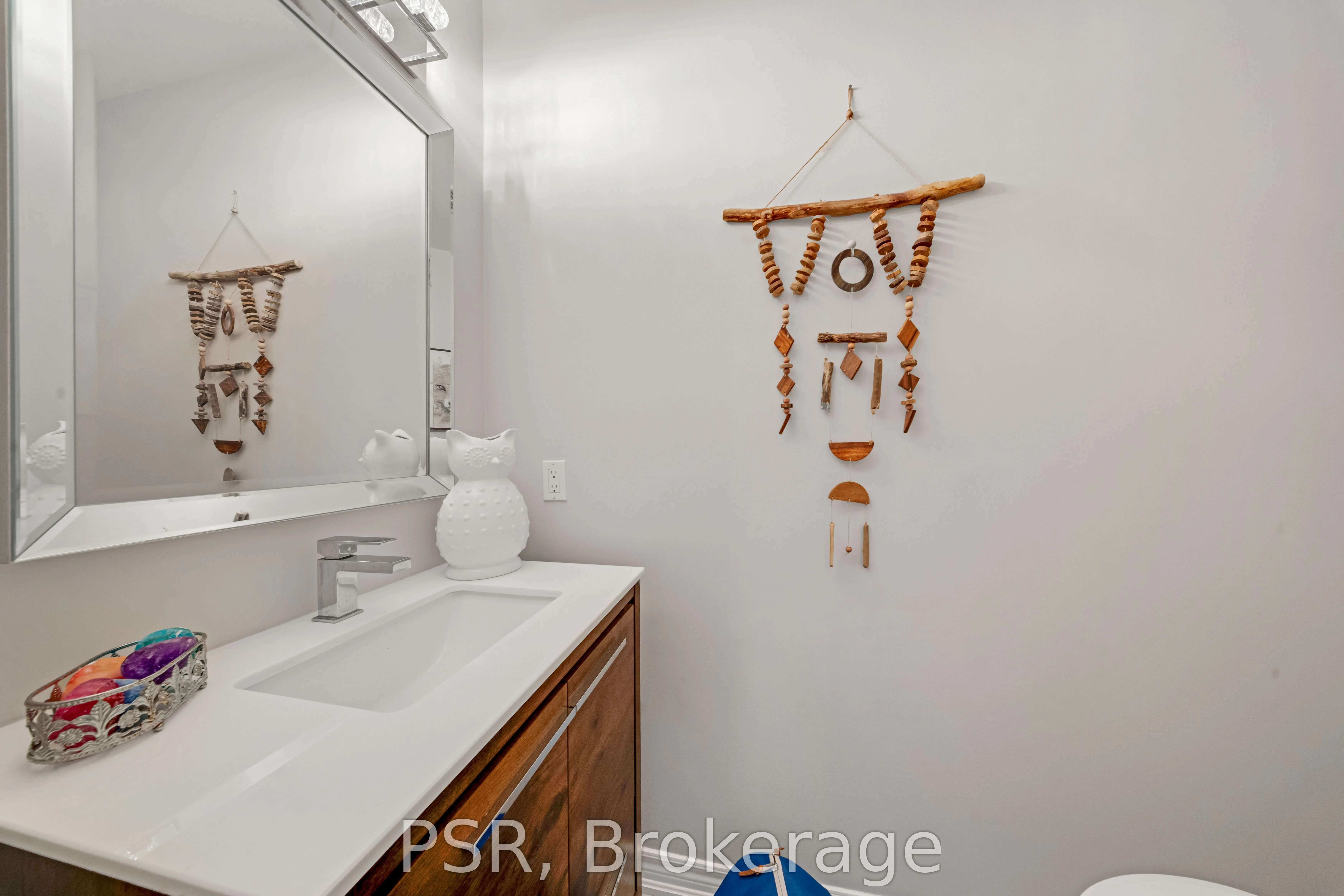 108 Villandry Crescent