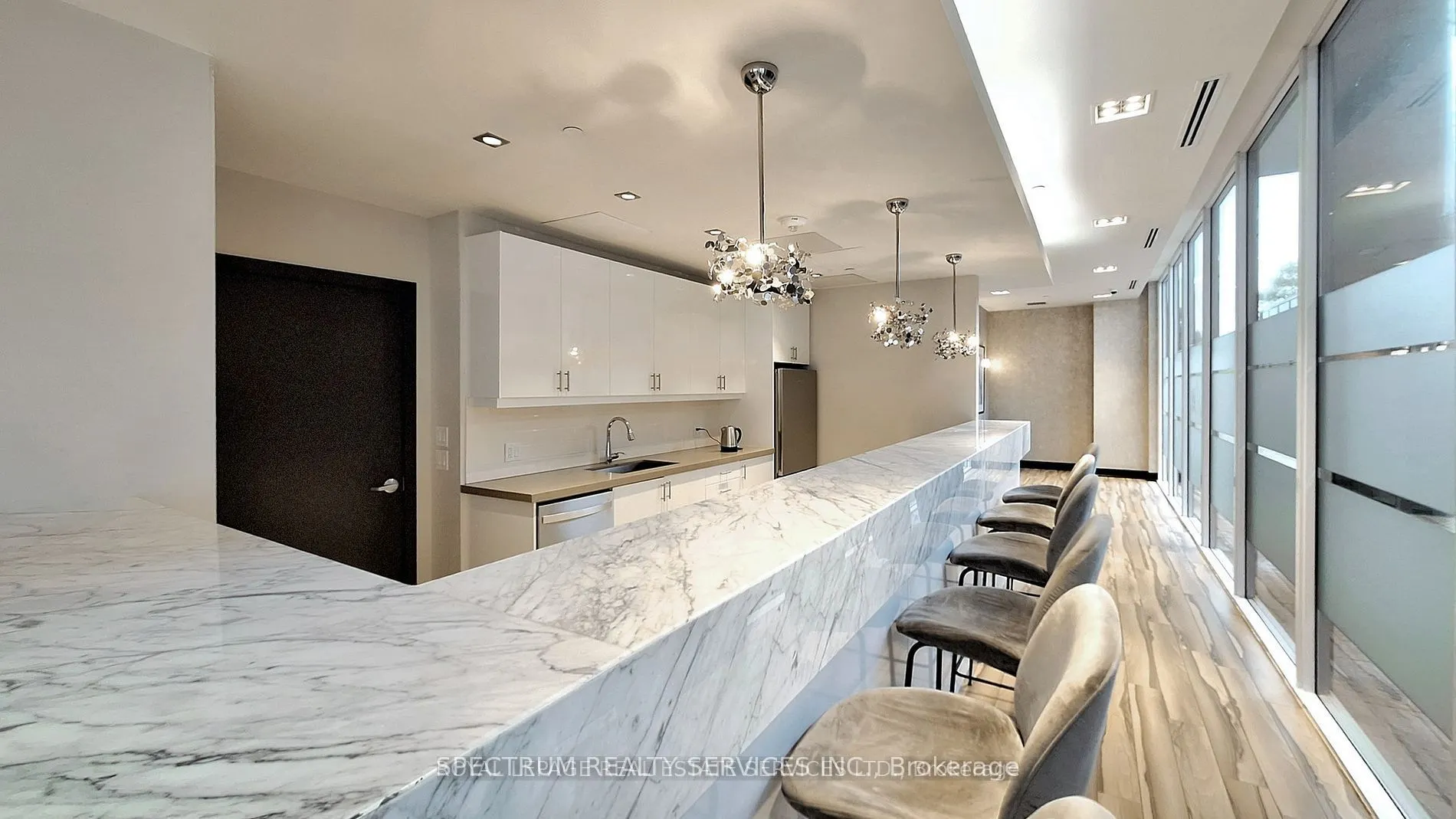 9618 Yonge Street, #326