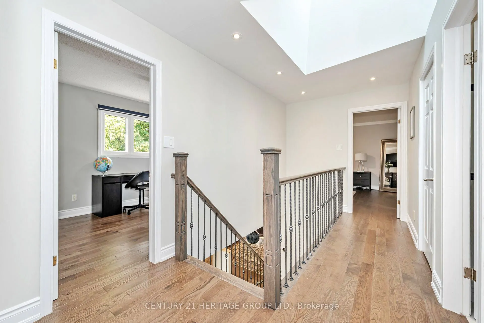 8 Cheval Court