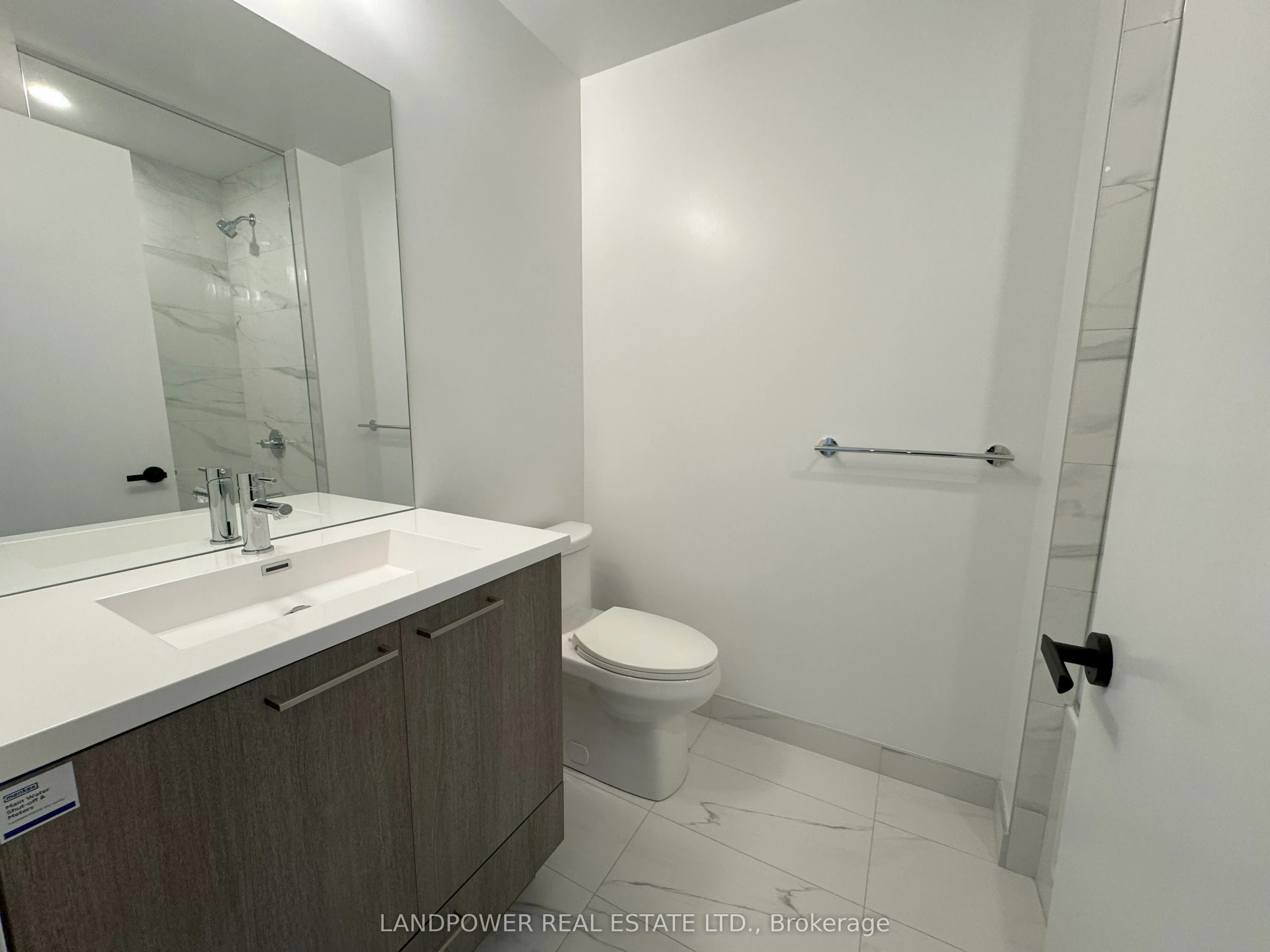 225 Commerce Street, #5511