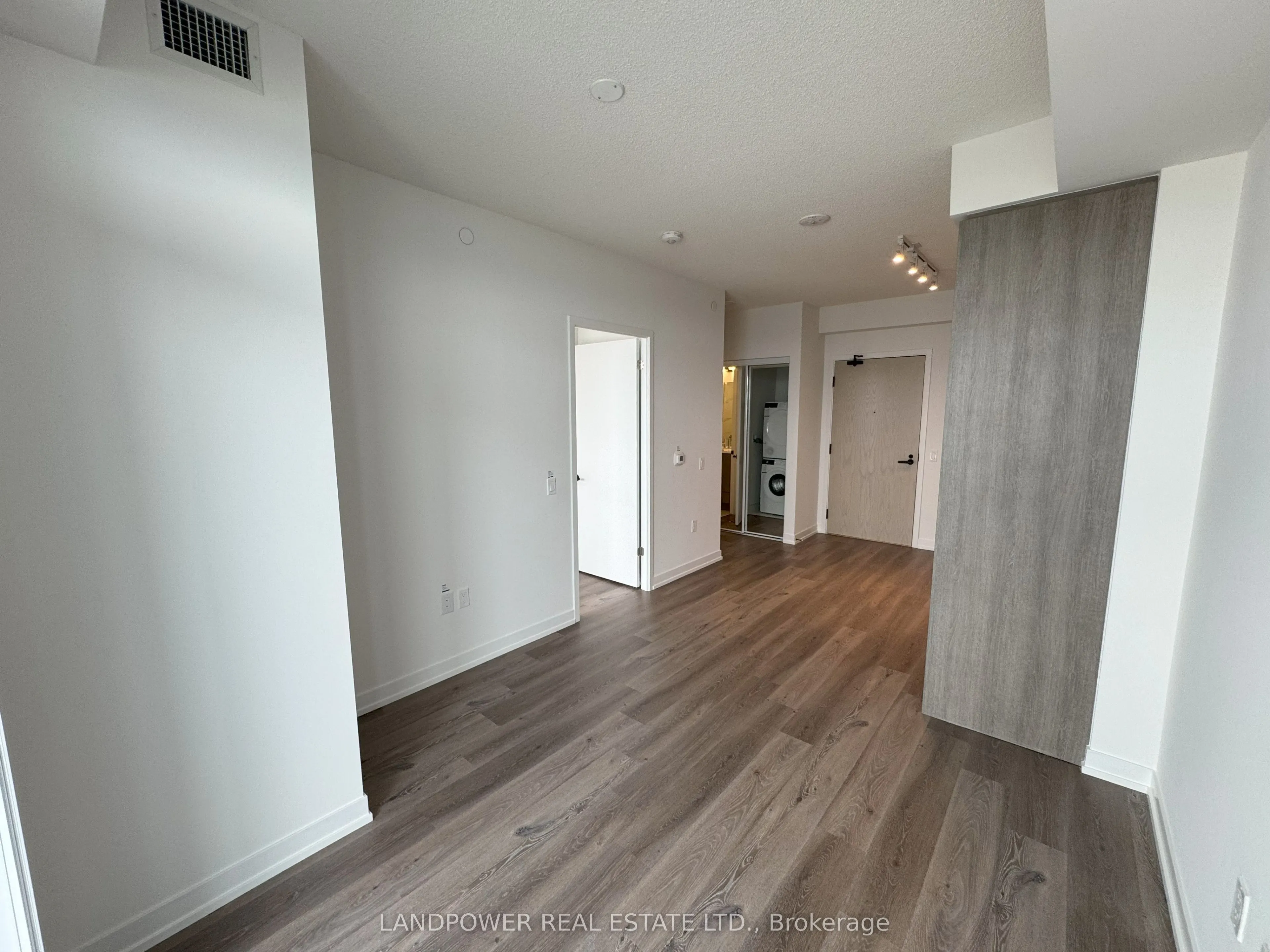 225 Commerce Street, #5511