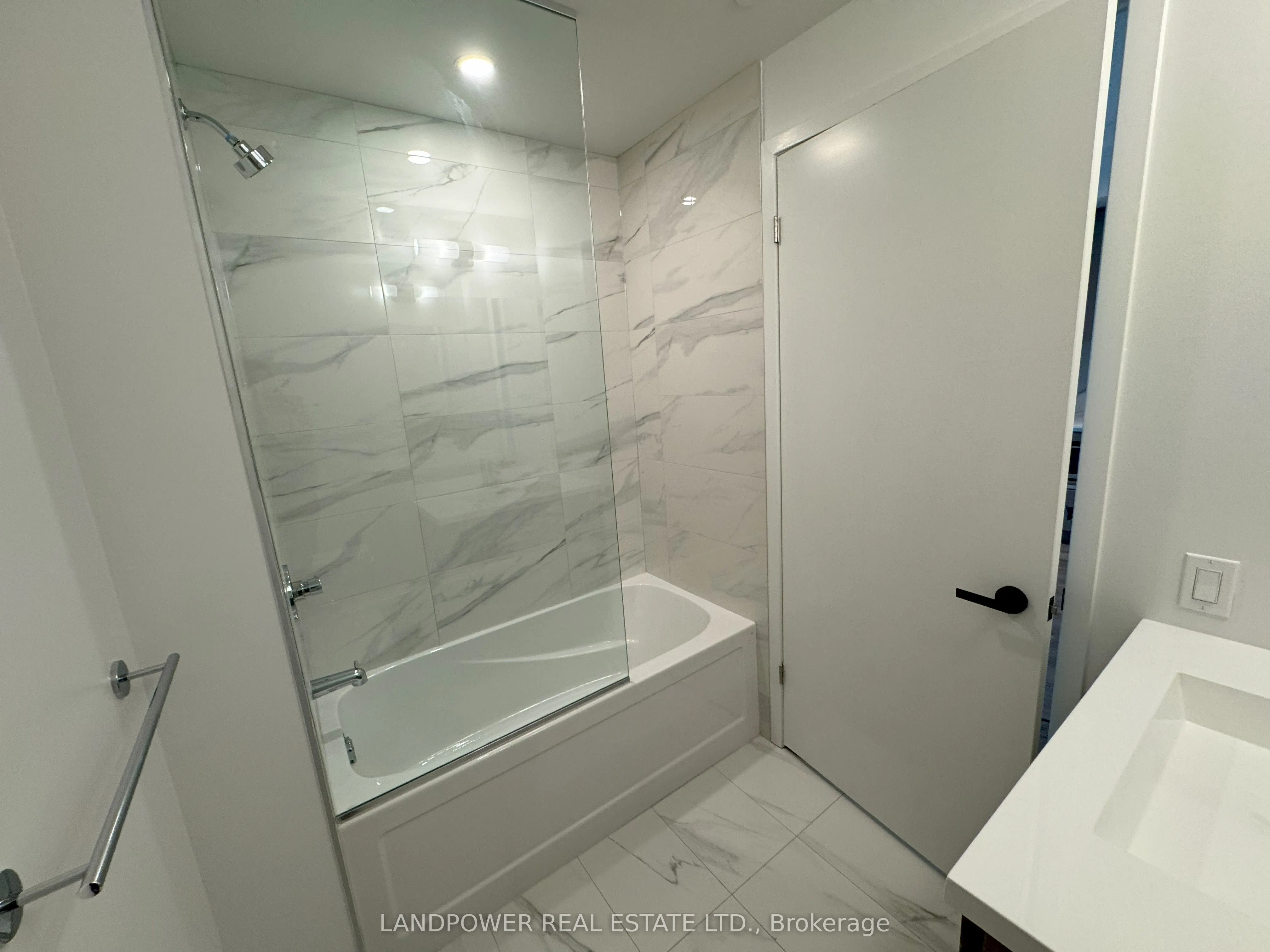 225 Commerce Street, #5511