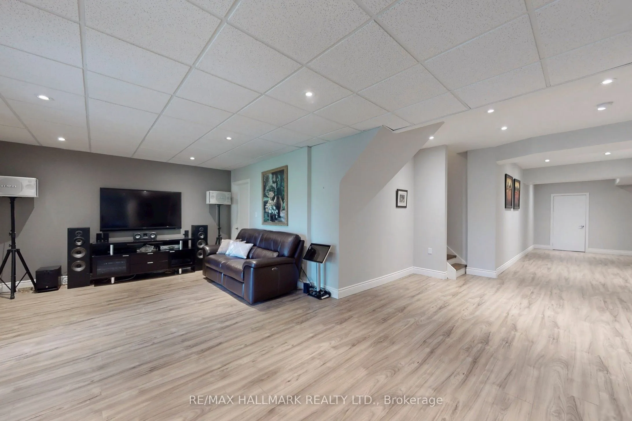 27 Emerald Heights Drive
