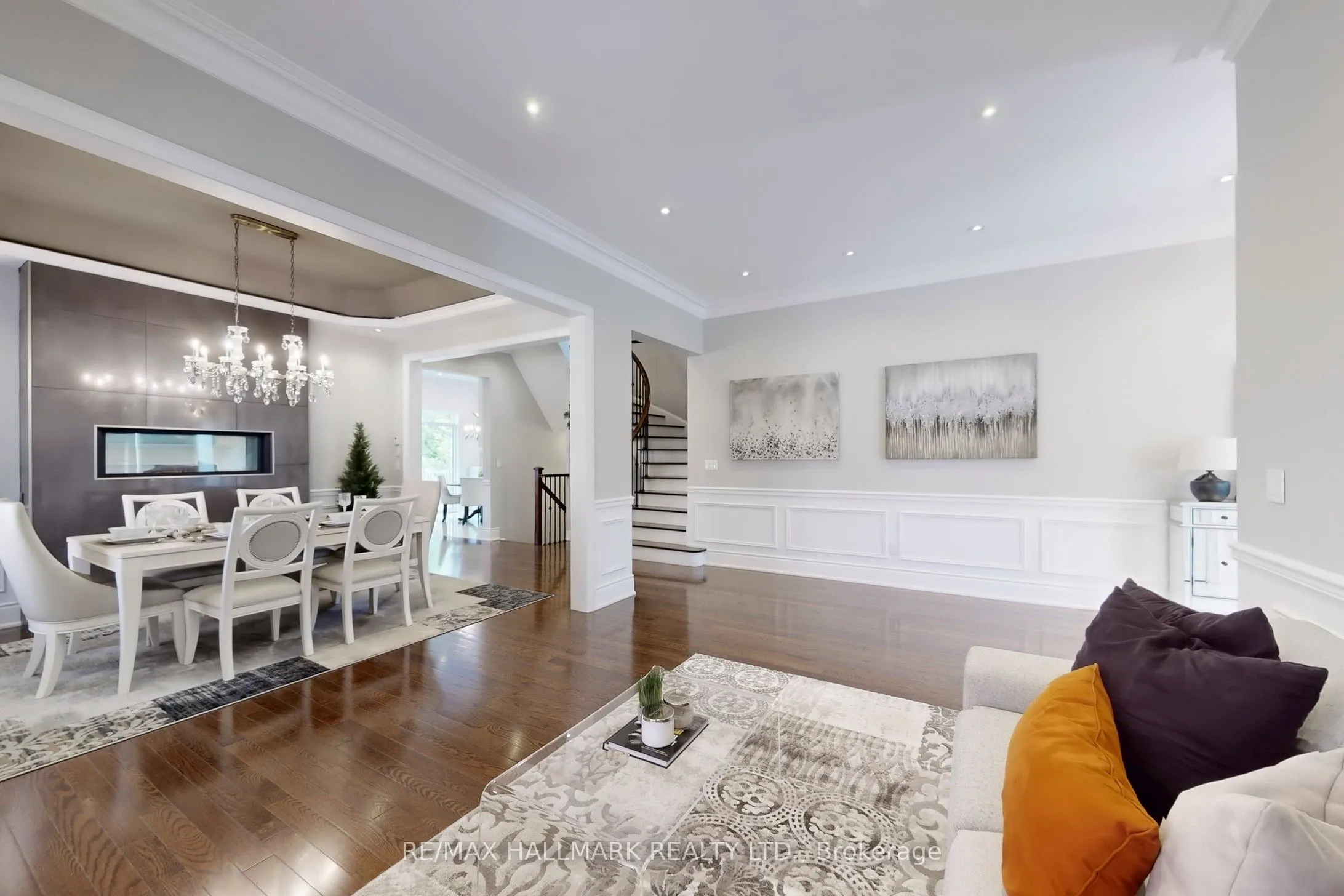 27 Emerald Heights Drive