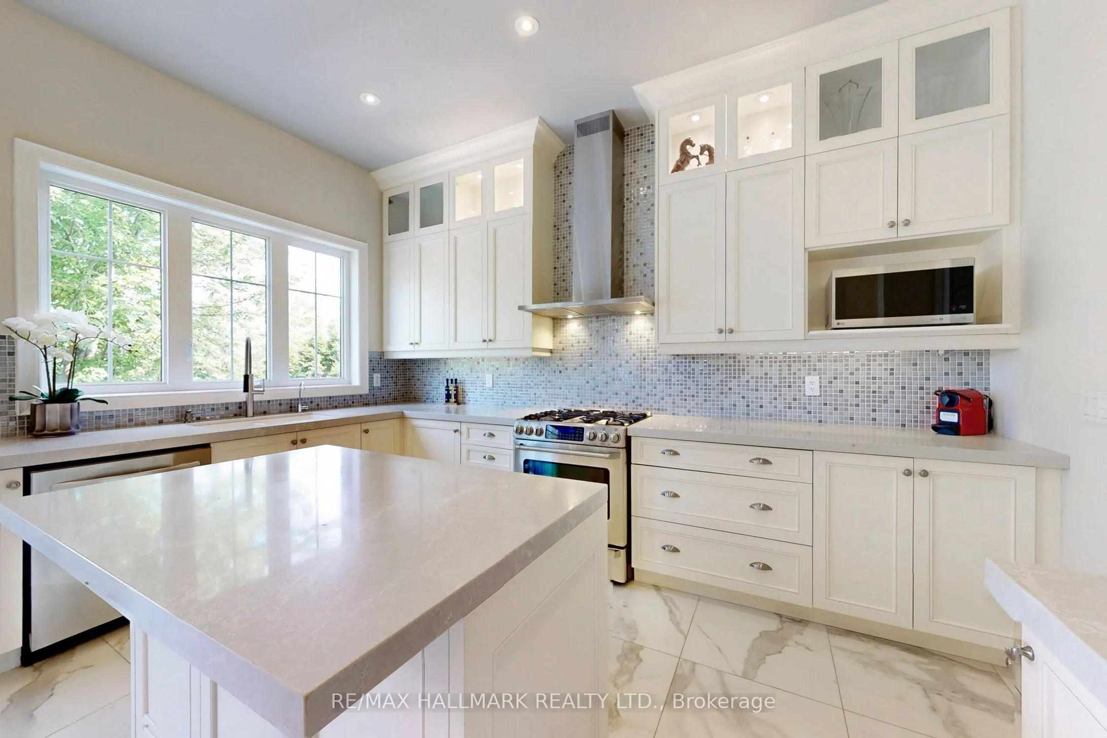 27 Emerald Heights Drive