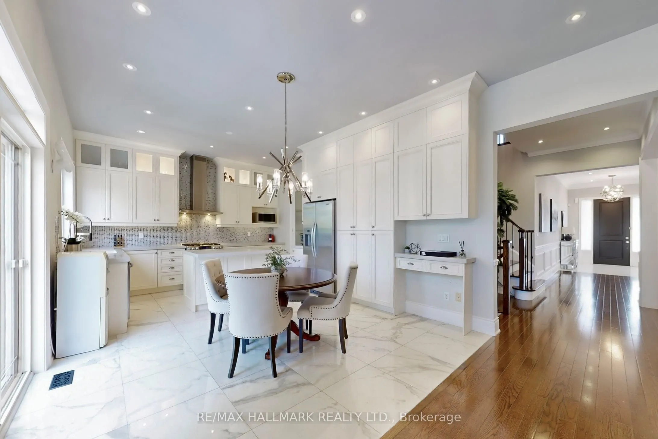 27 Emerald Heights Drive