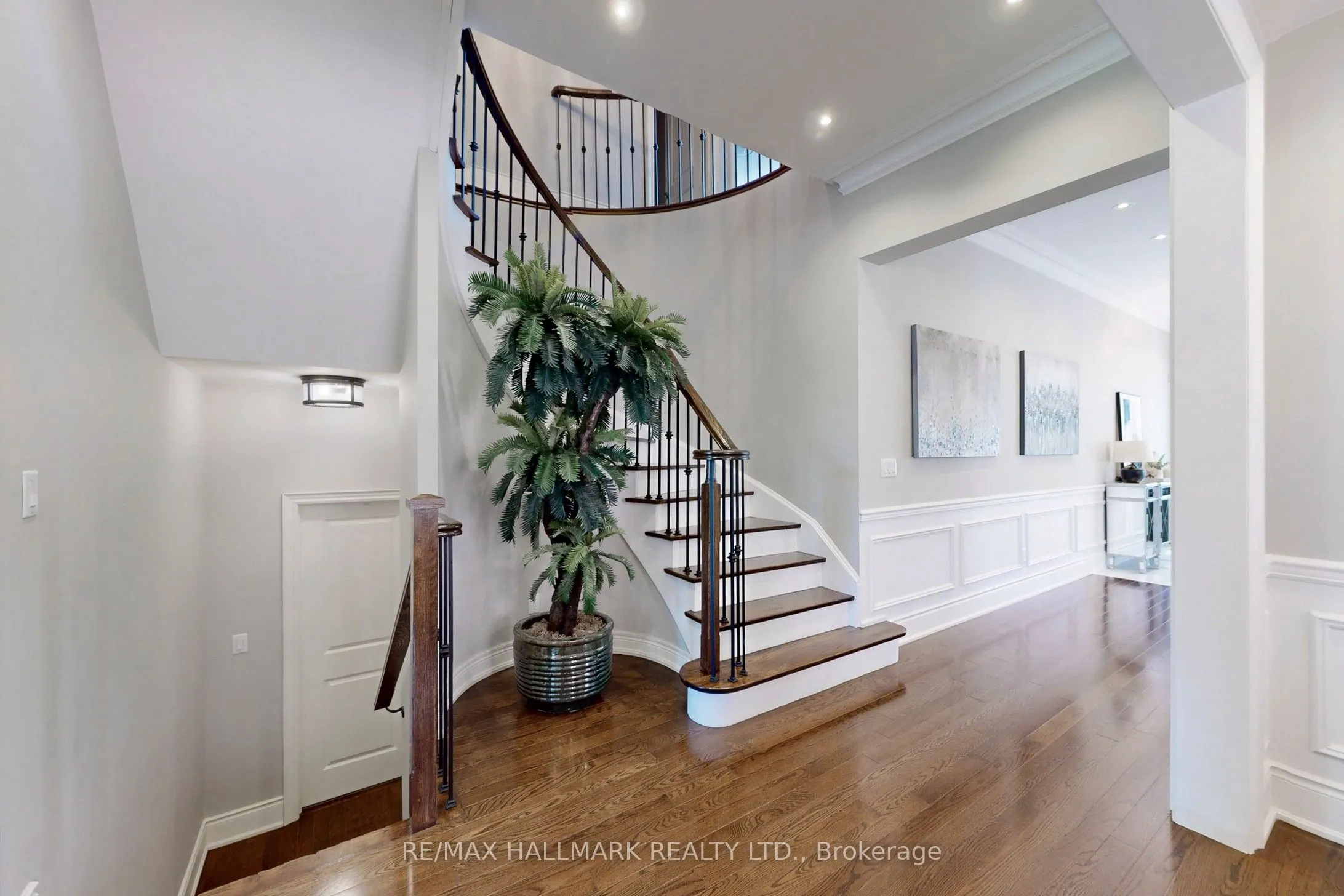 27 Emerald Heights Drive