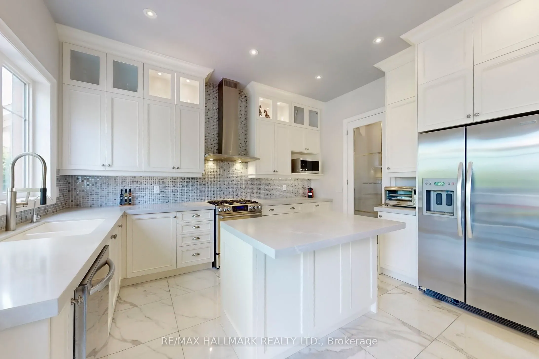 27 Emerald Heights Drive